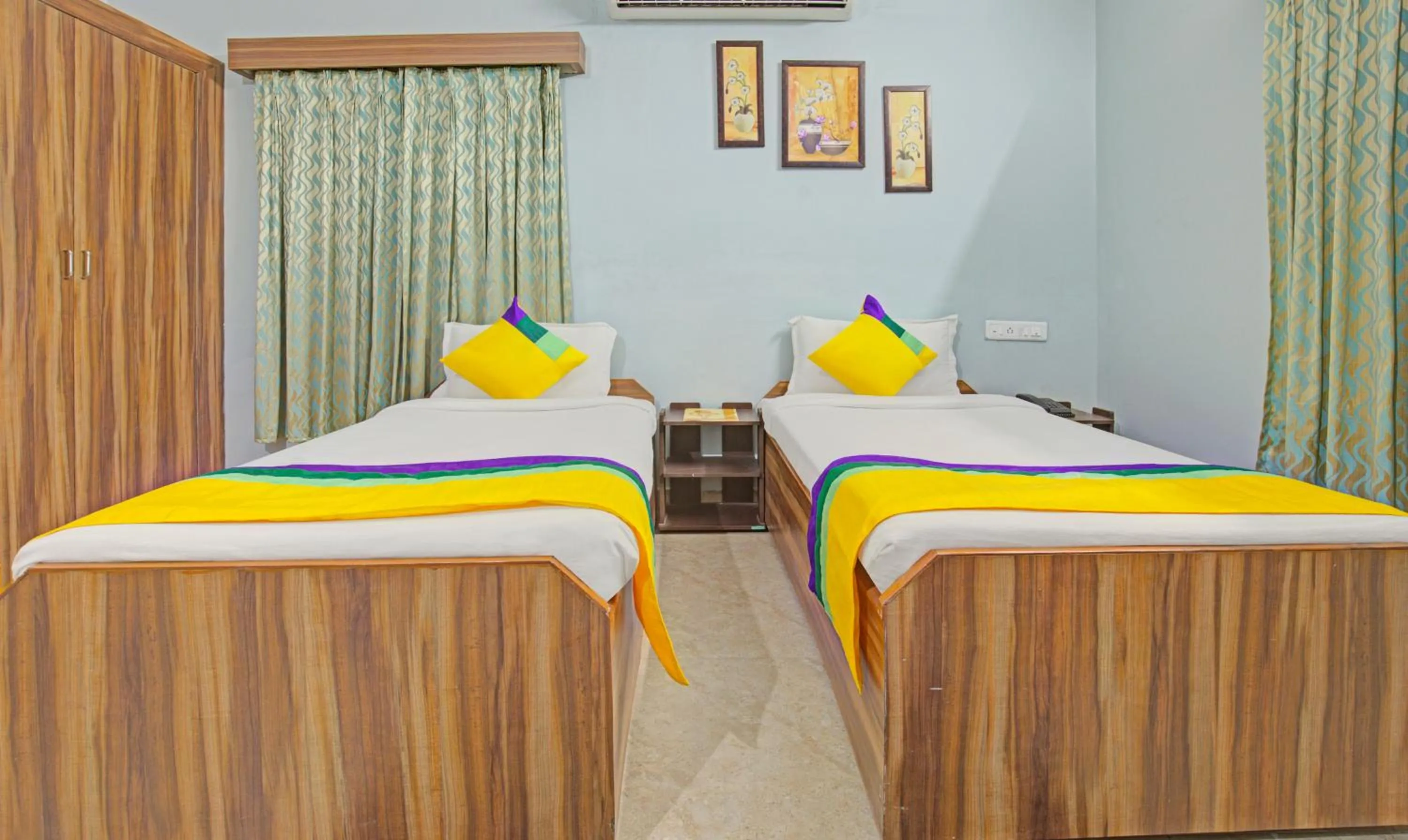 Bedroom, Bed in Itsy Hotels Sidhartha Residency