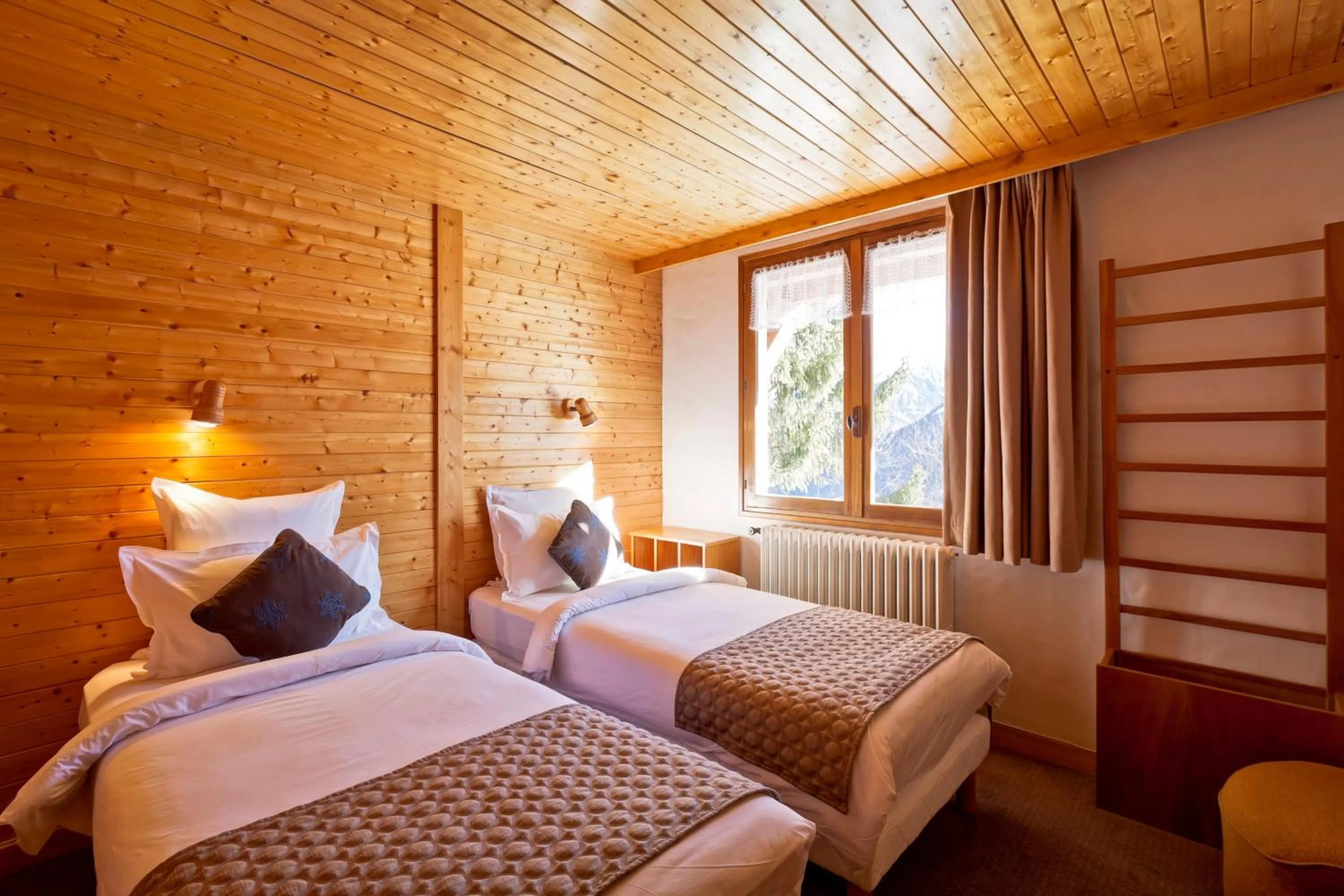 Photo of the whole room, Bed in Hotel les Flocons