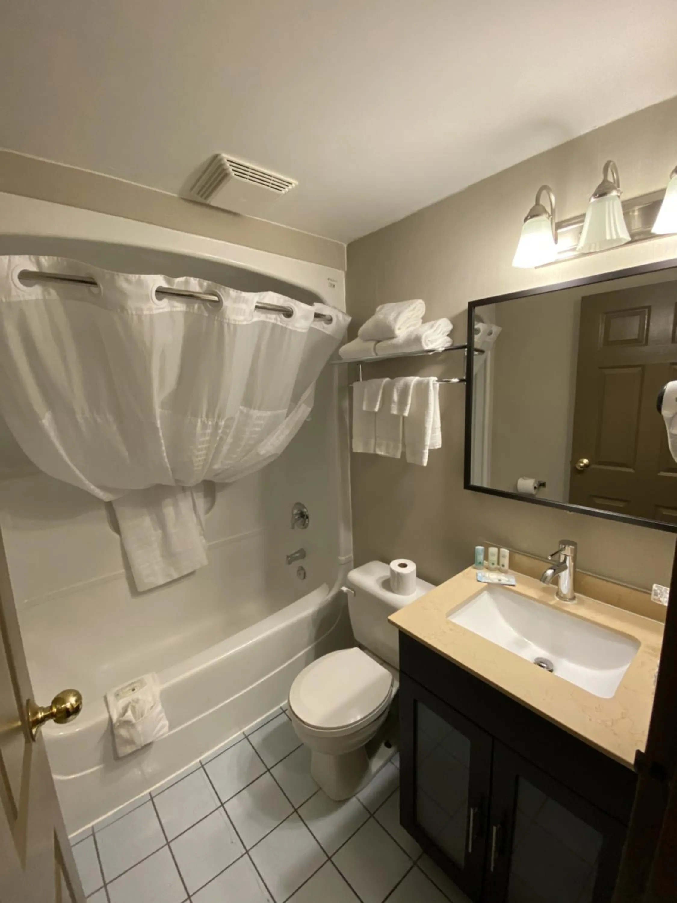 Quality Inn & Suites