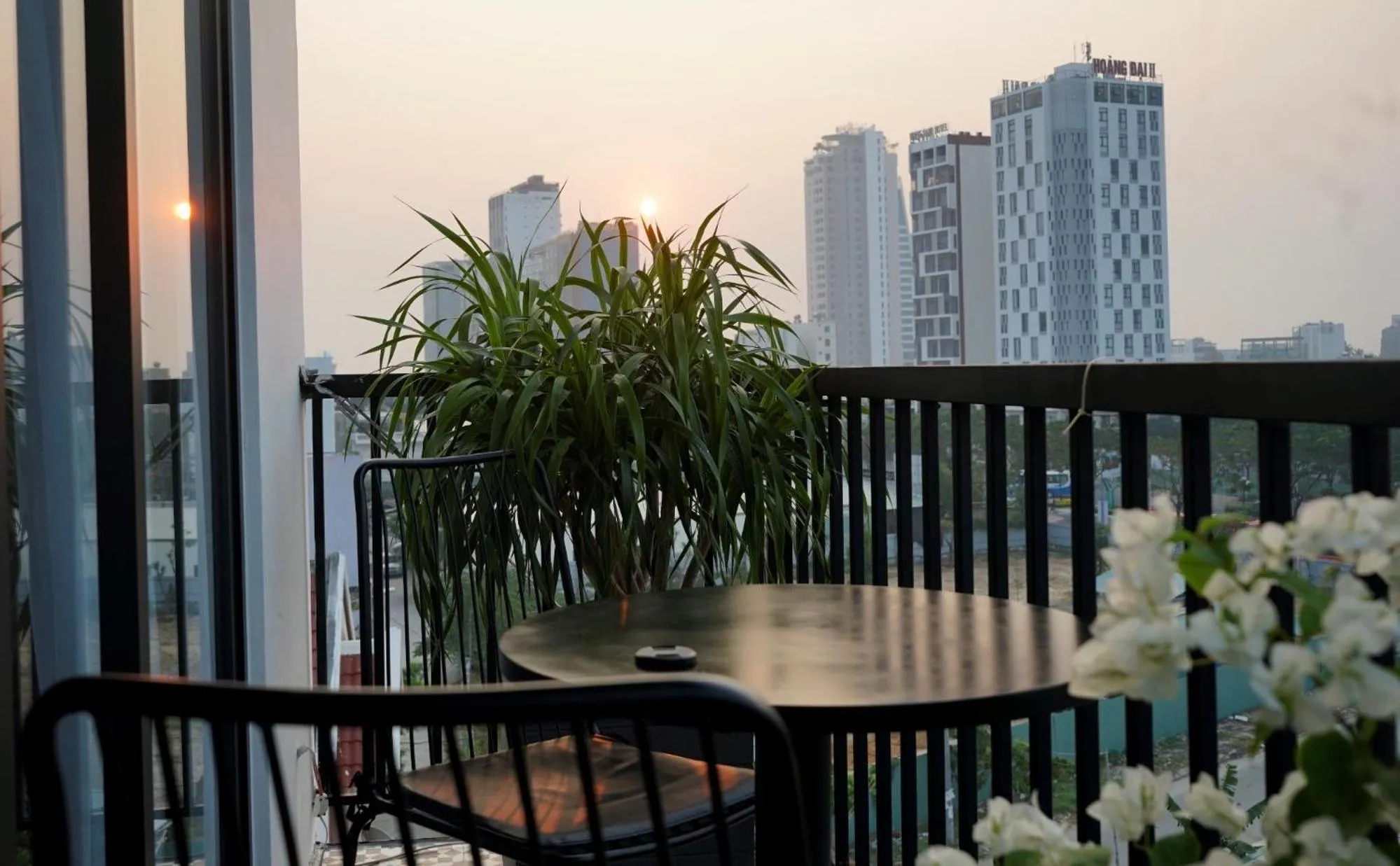 Oasis Hotel & Apartment