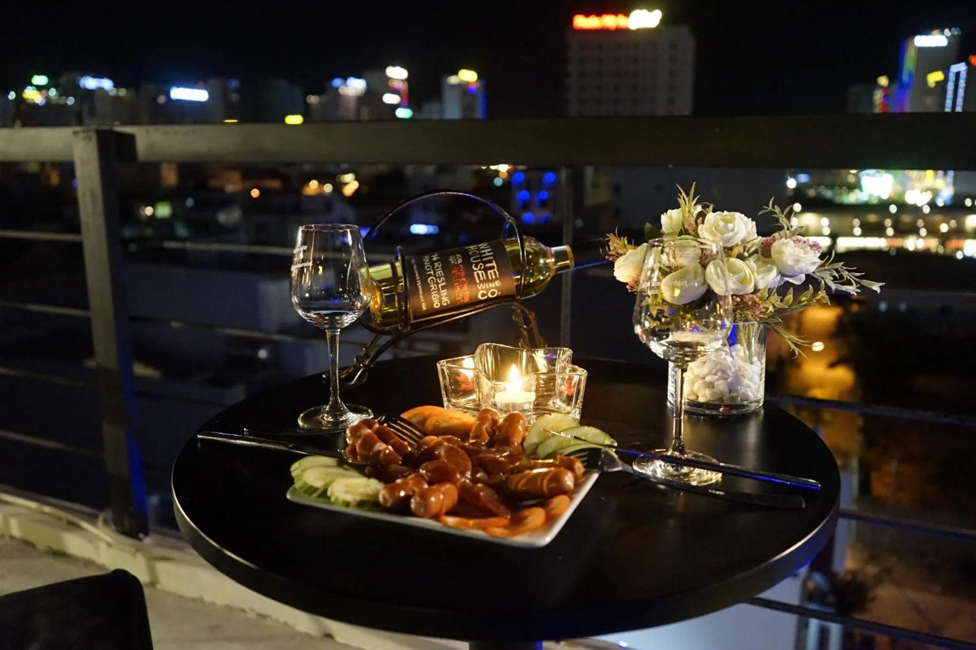 Dinner in Oasis Hotel & Apartment