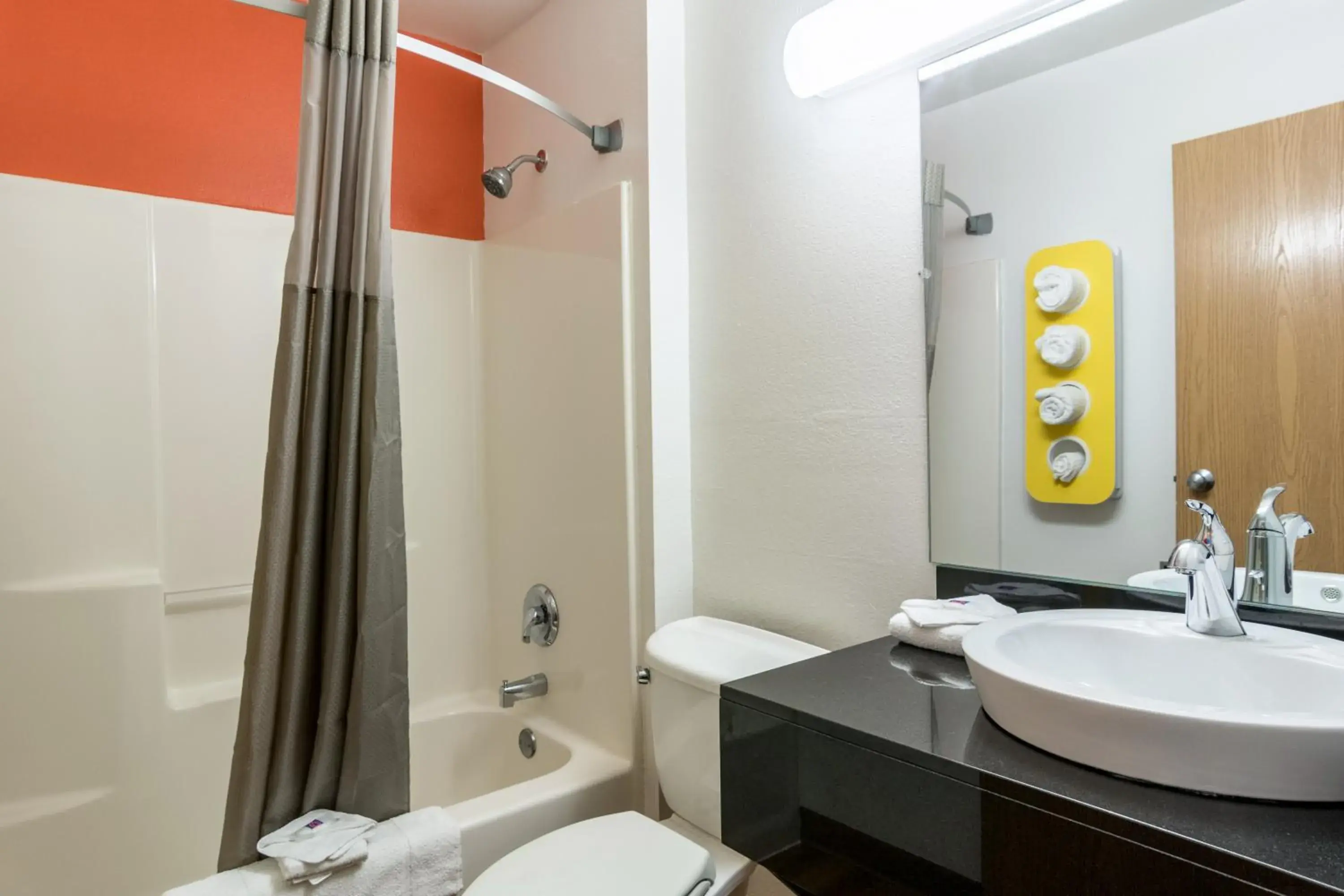 King Room - single occupancy - Smoking in Motel 6-Barkeyville, PA King Room - single occupancy - Smoking in Motel 6-Barkeyville, PA