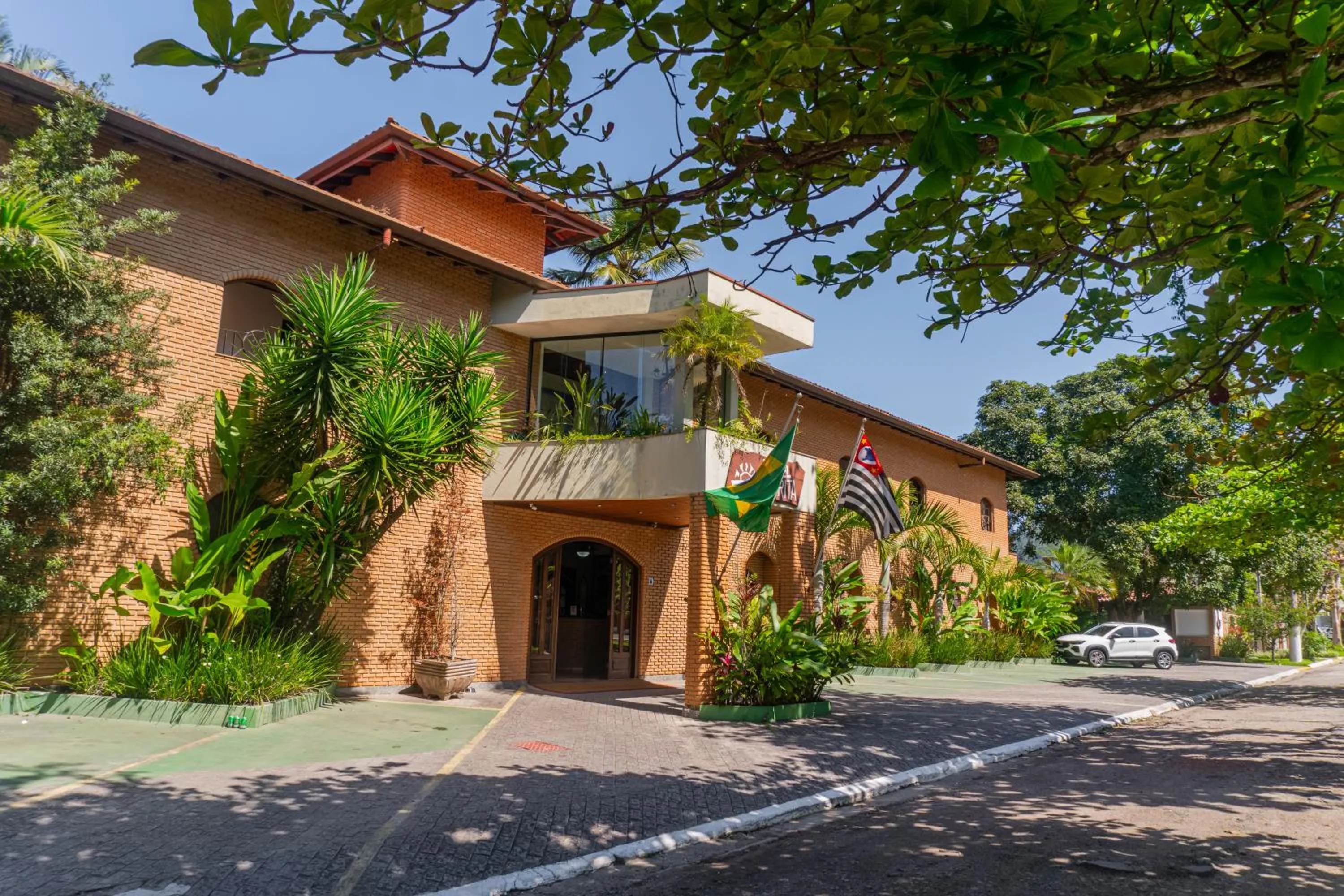 Parking in Giprita Wellness Hotel Ubatuba
