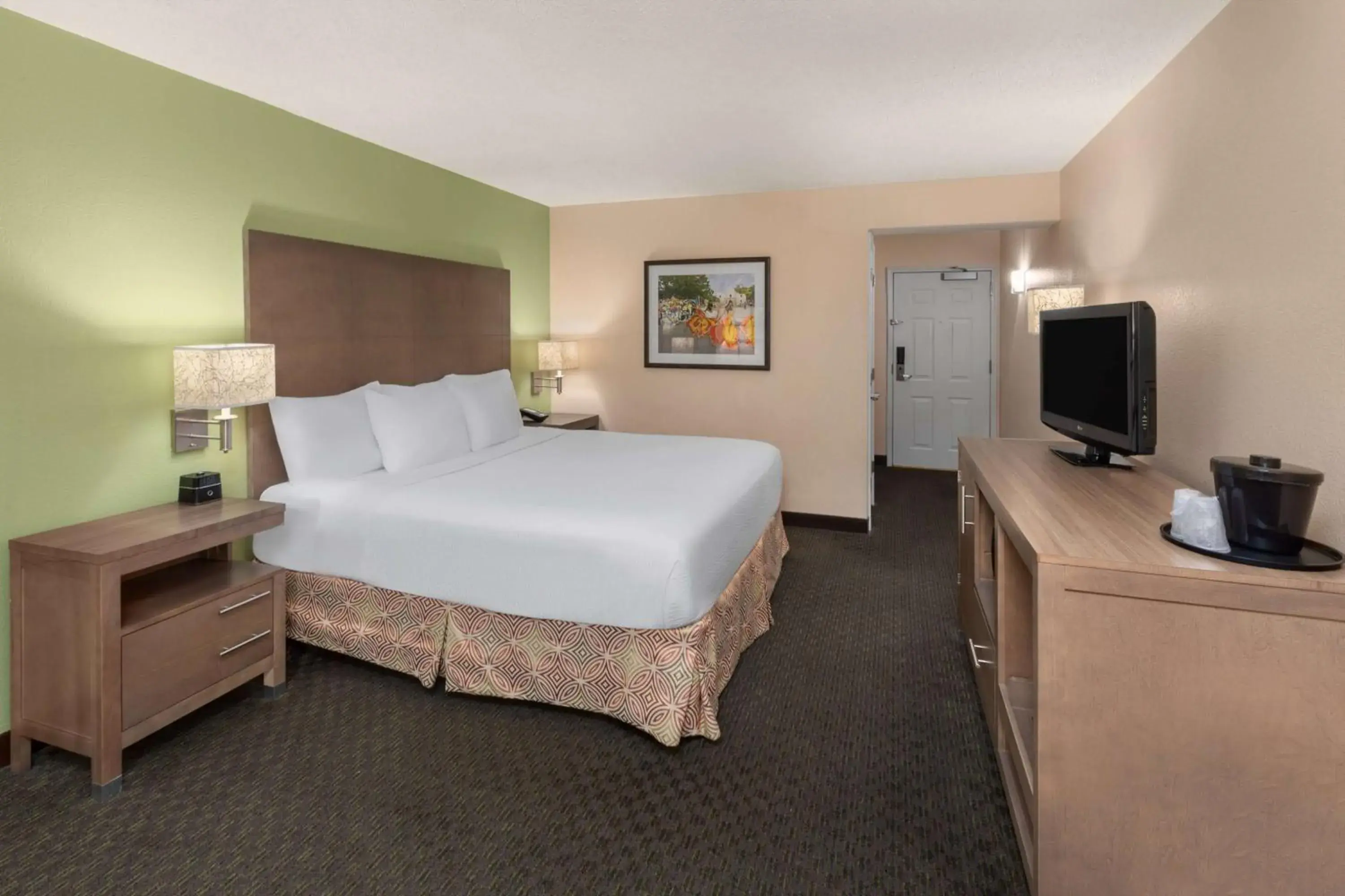 King Room - Mobility Access/Non-Smoking in La Quinta by Wyndham San Antonio Medical Ctr. NW King Room - Mobility Access/Non-Smoking in La Quinta by Wyndham San Antonio Medical Ctr. NW