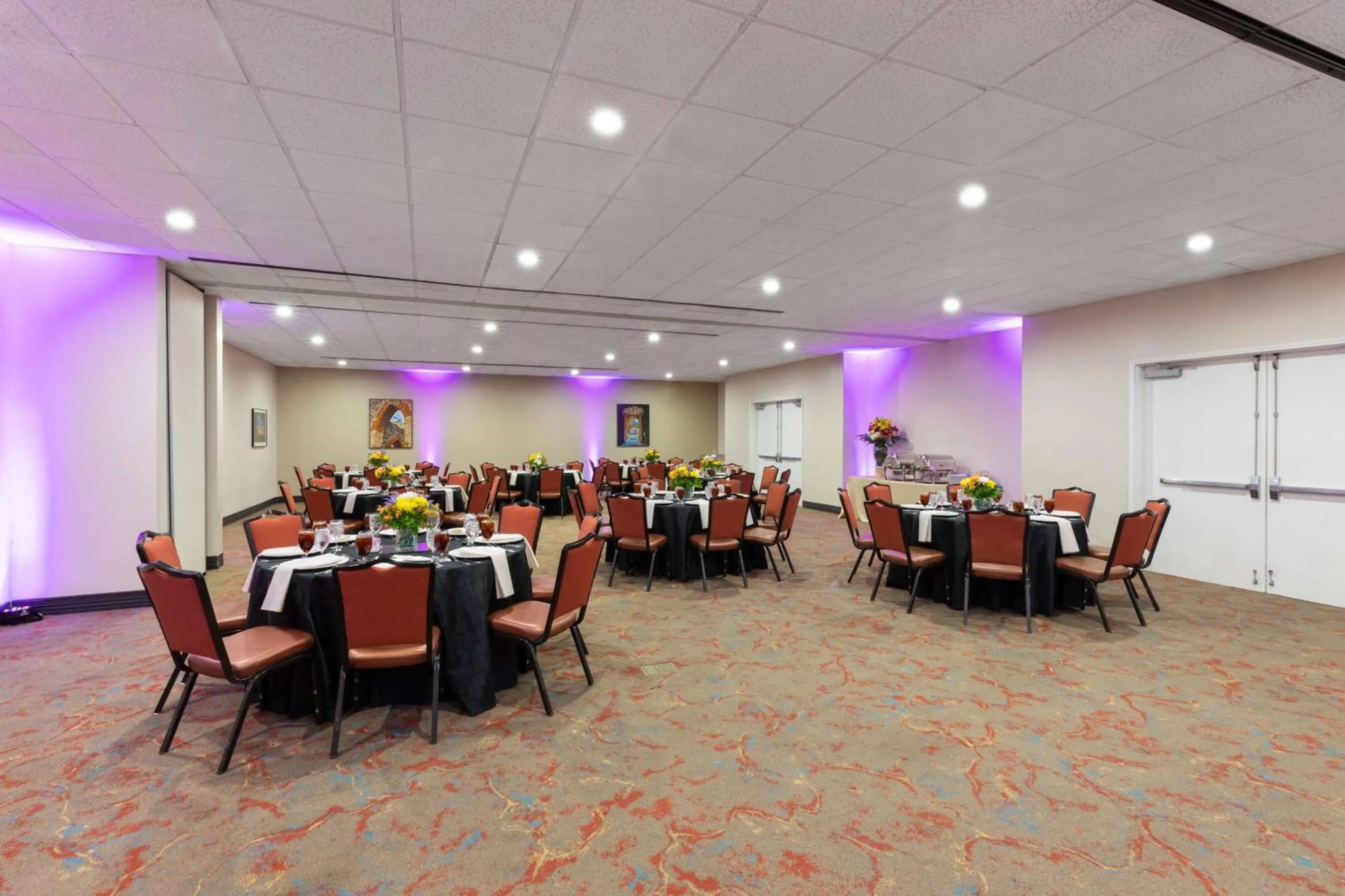 Meeting/conference room in La Quinta by Wyndham San Antonio Medical Ctr. NW