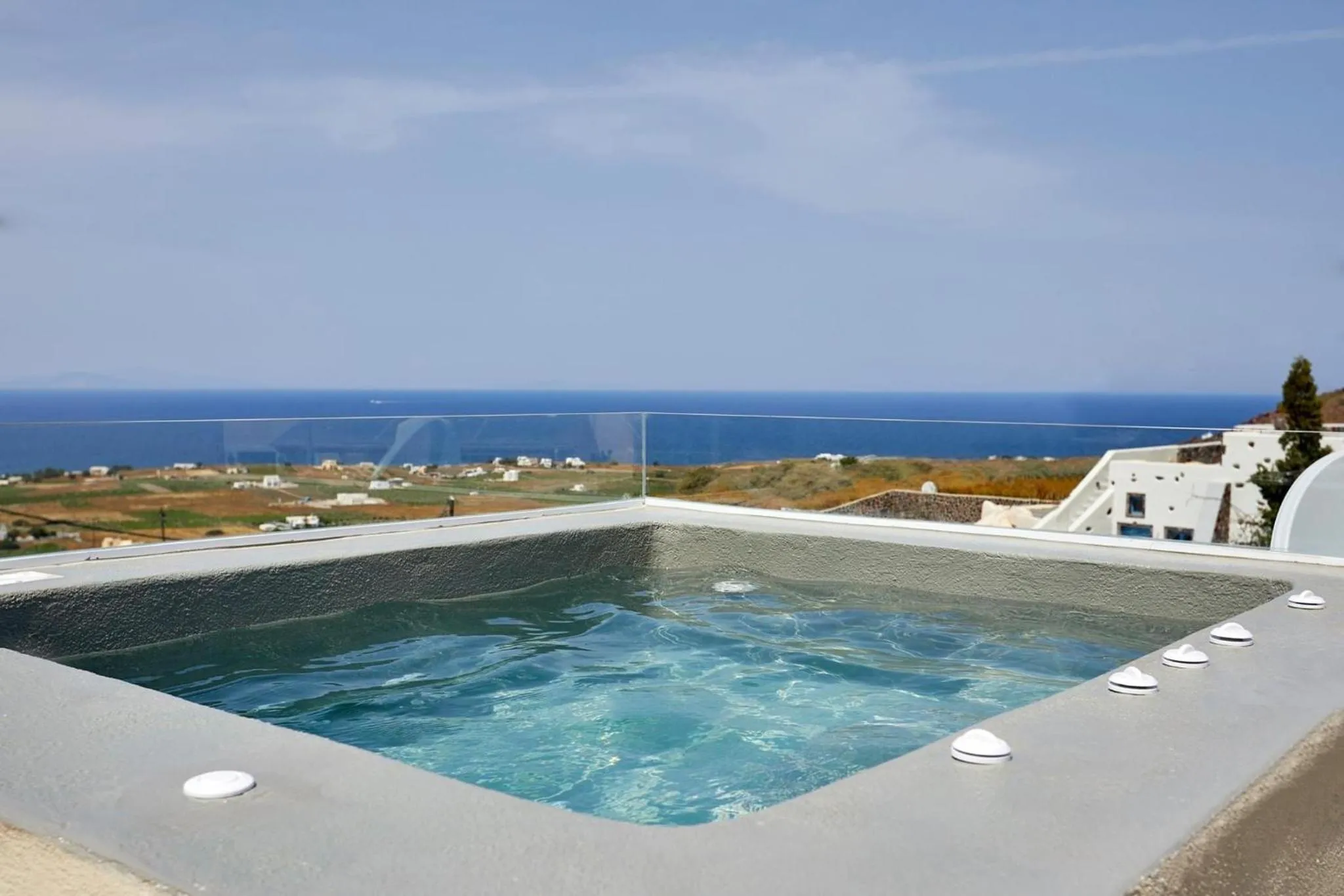 Hot Tub in Edem Boutique Suites