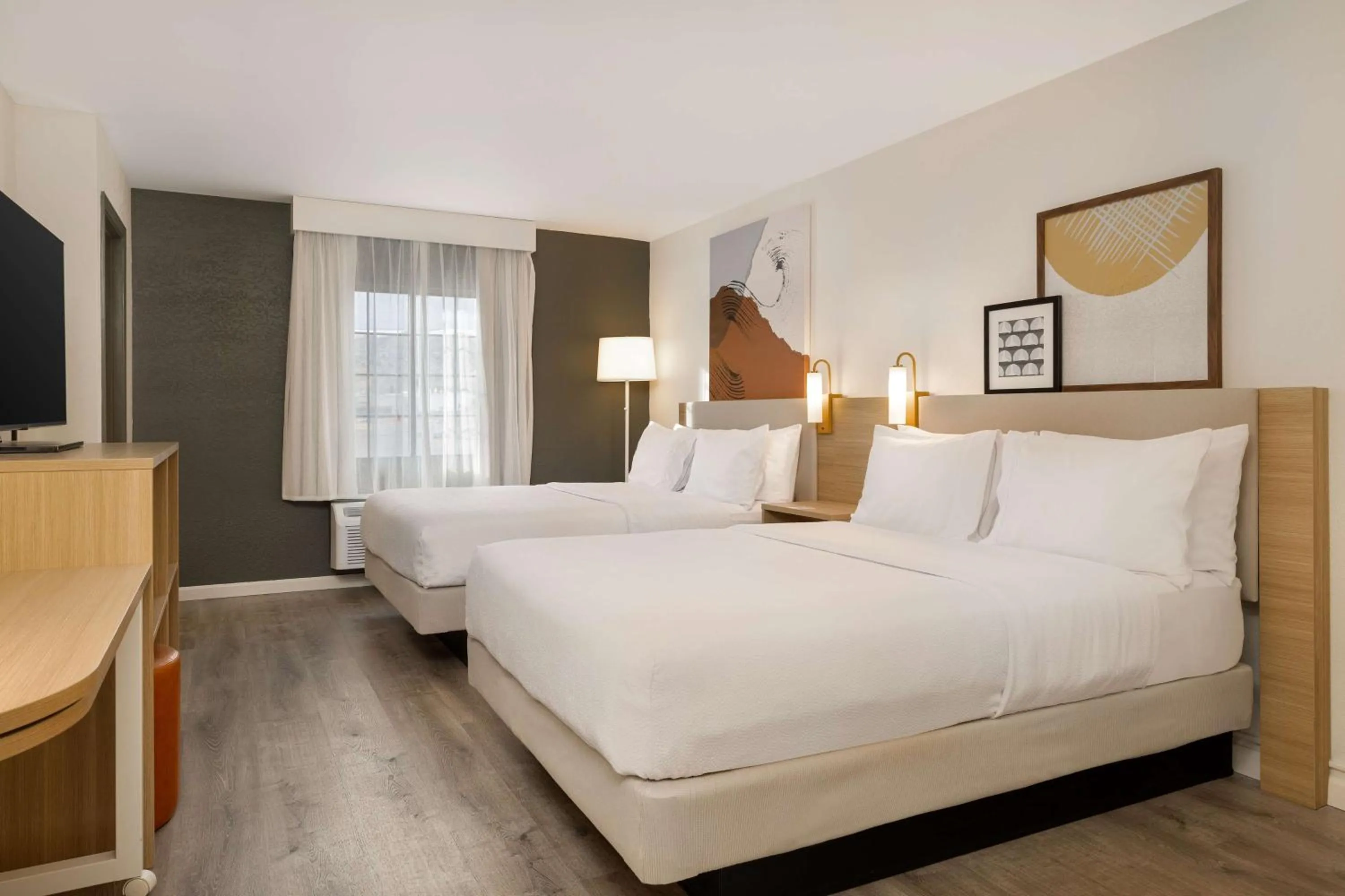 Bed in Spark by Hilton Rock Springs