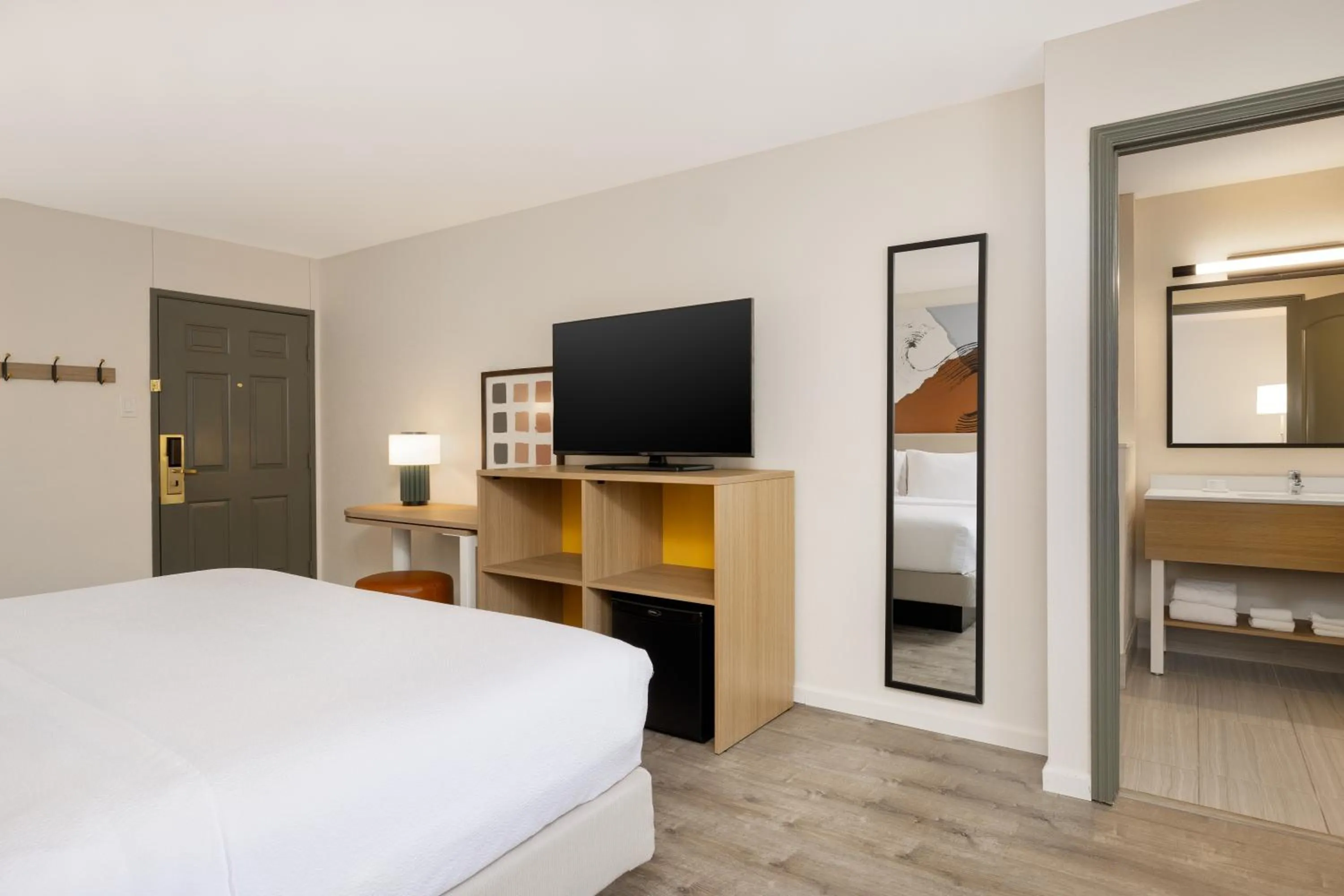 Bed in Spark by Hilton Rock Springs