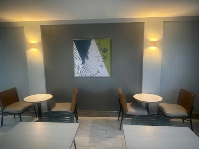 Lounge/Bar in Baymont by Wyndham Rock Springs