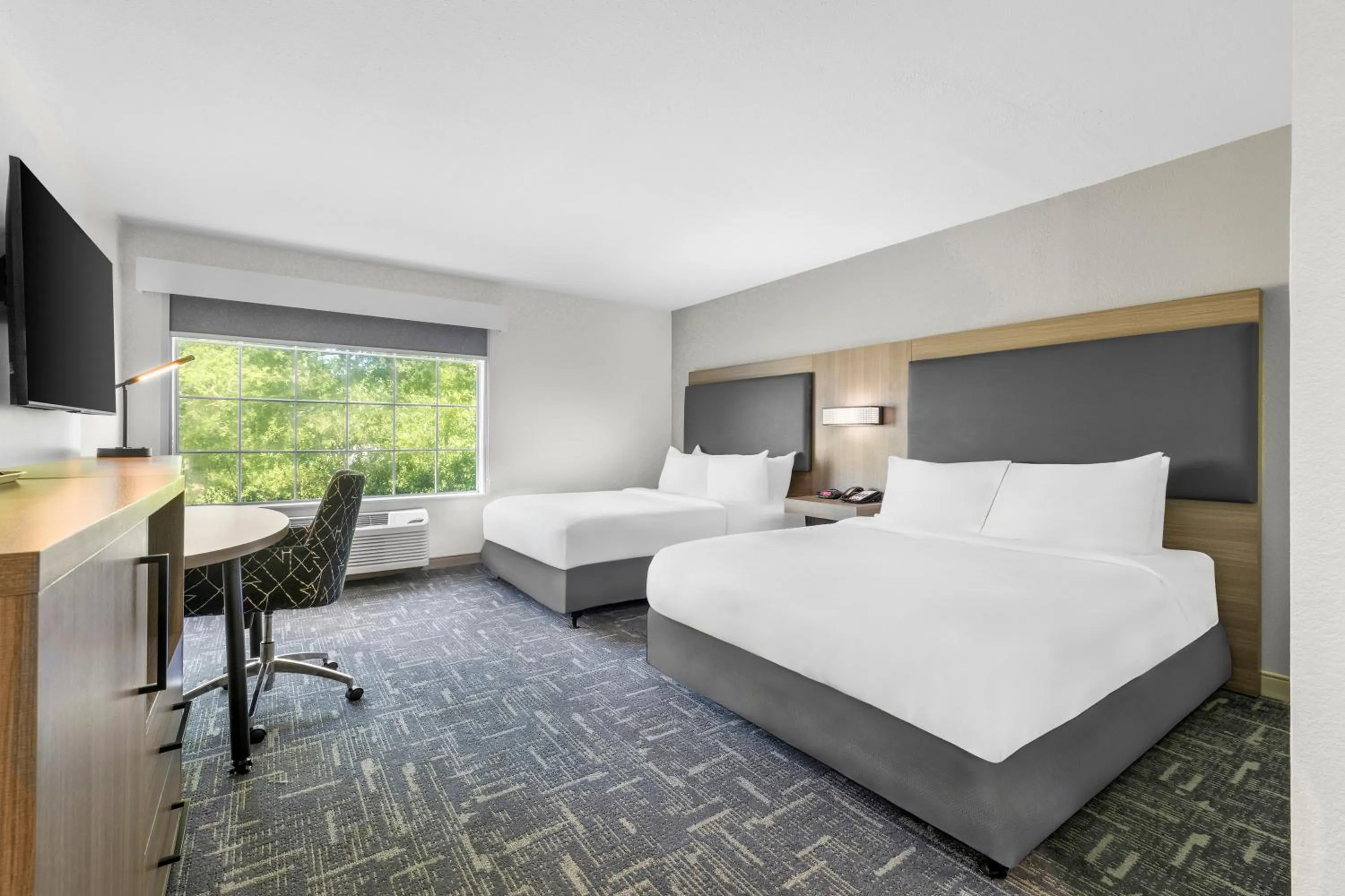 Photo of the whole room, Bed in Best Western Acadia Hotel