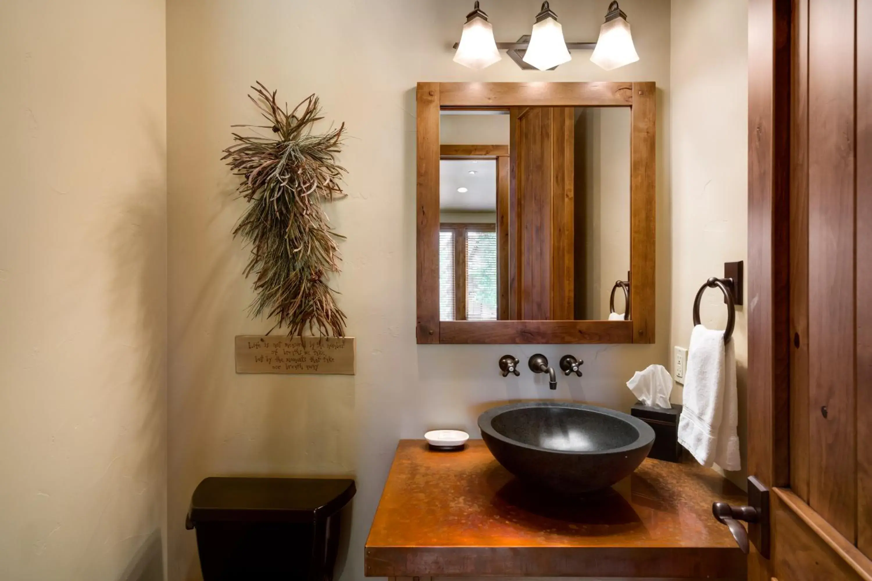 Five-Bedroom House in The Porches Five-Bedroom House in The Porches