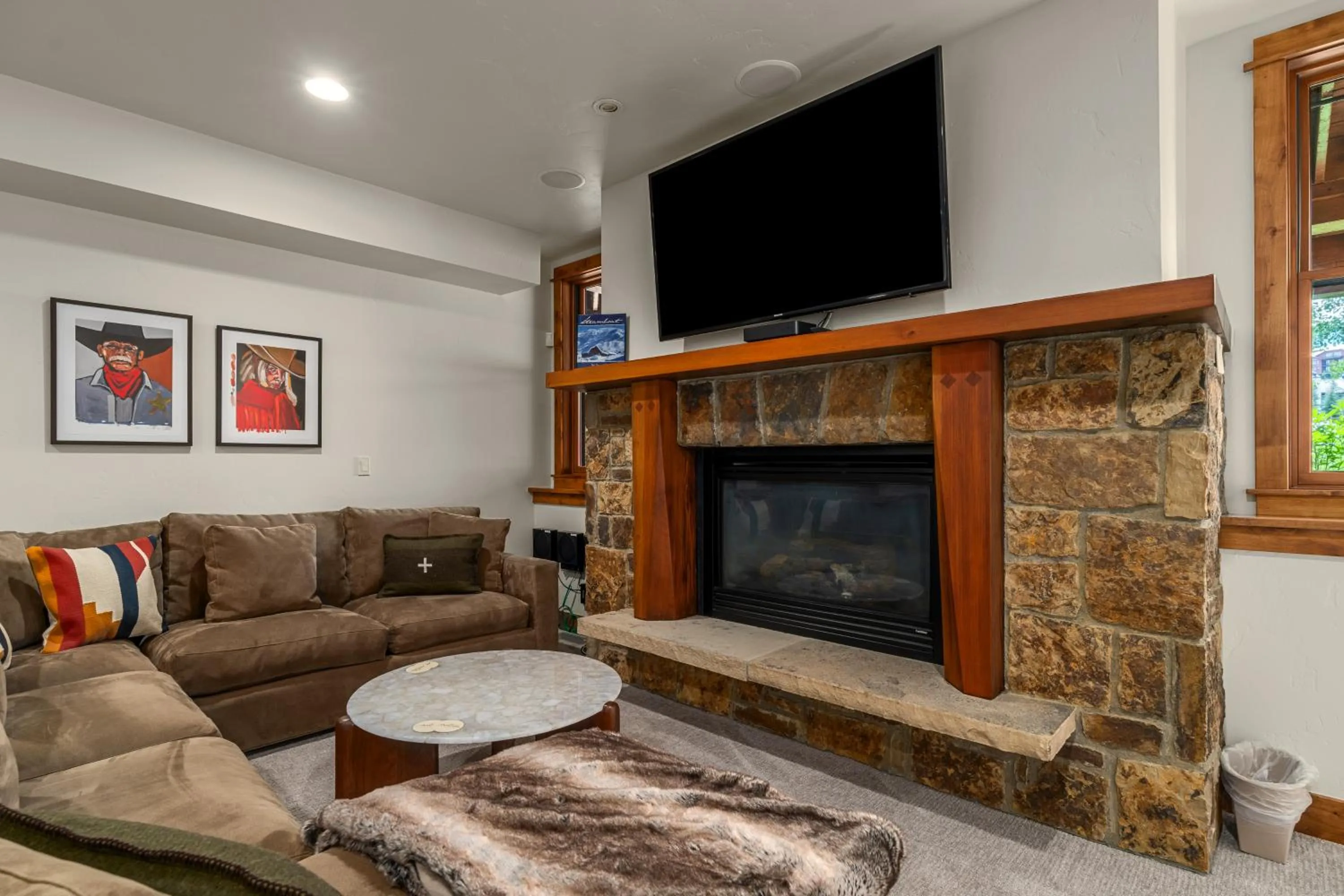 TV and multimedia in The Porches