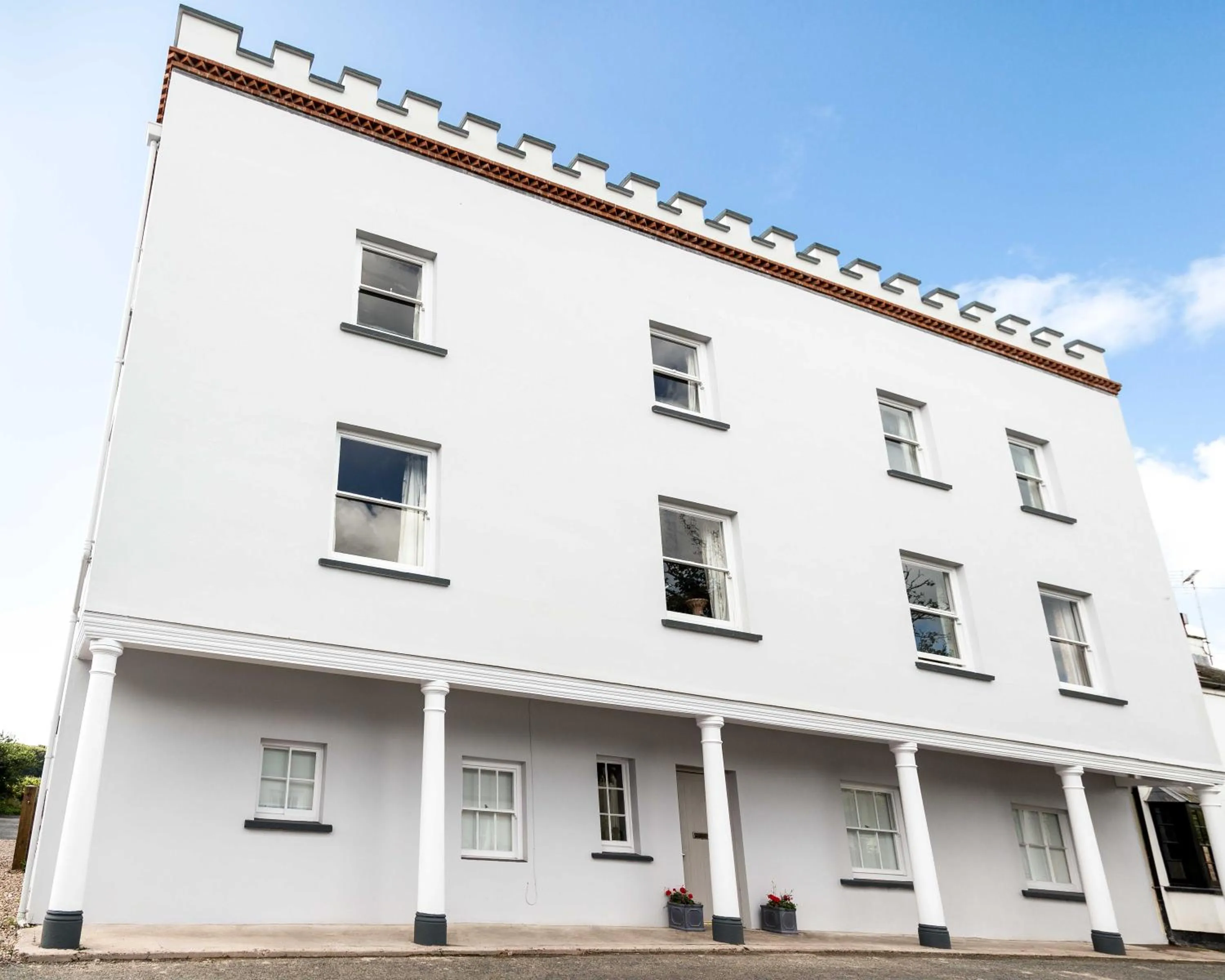 Property building in The Globe Angle