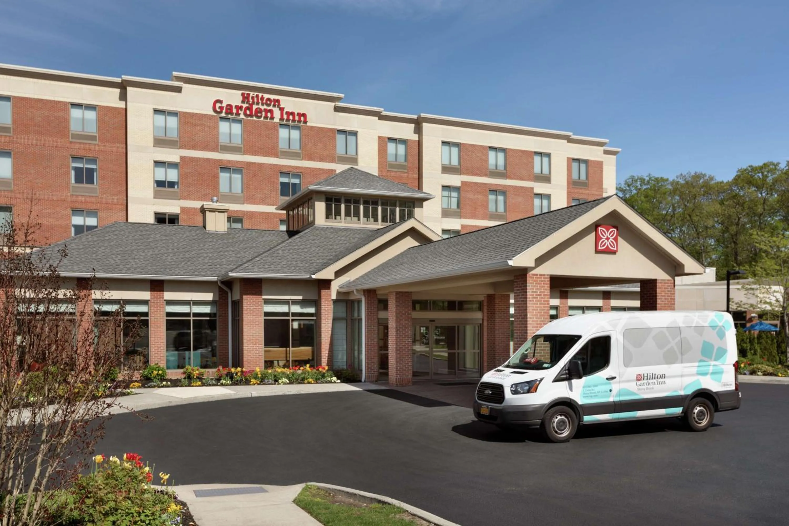 Property building in Hilton Garden Inn Stony Brook