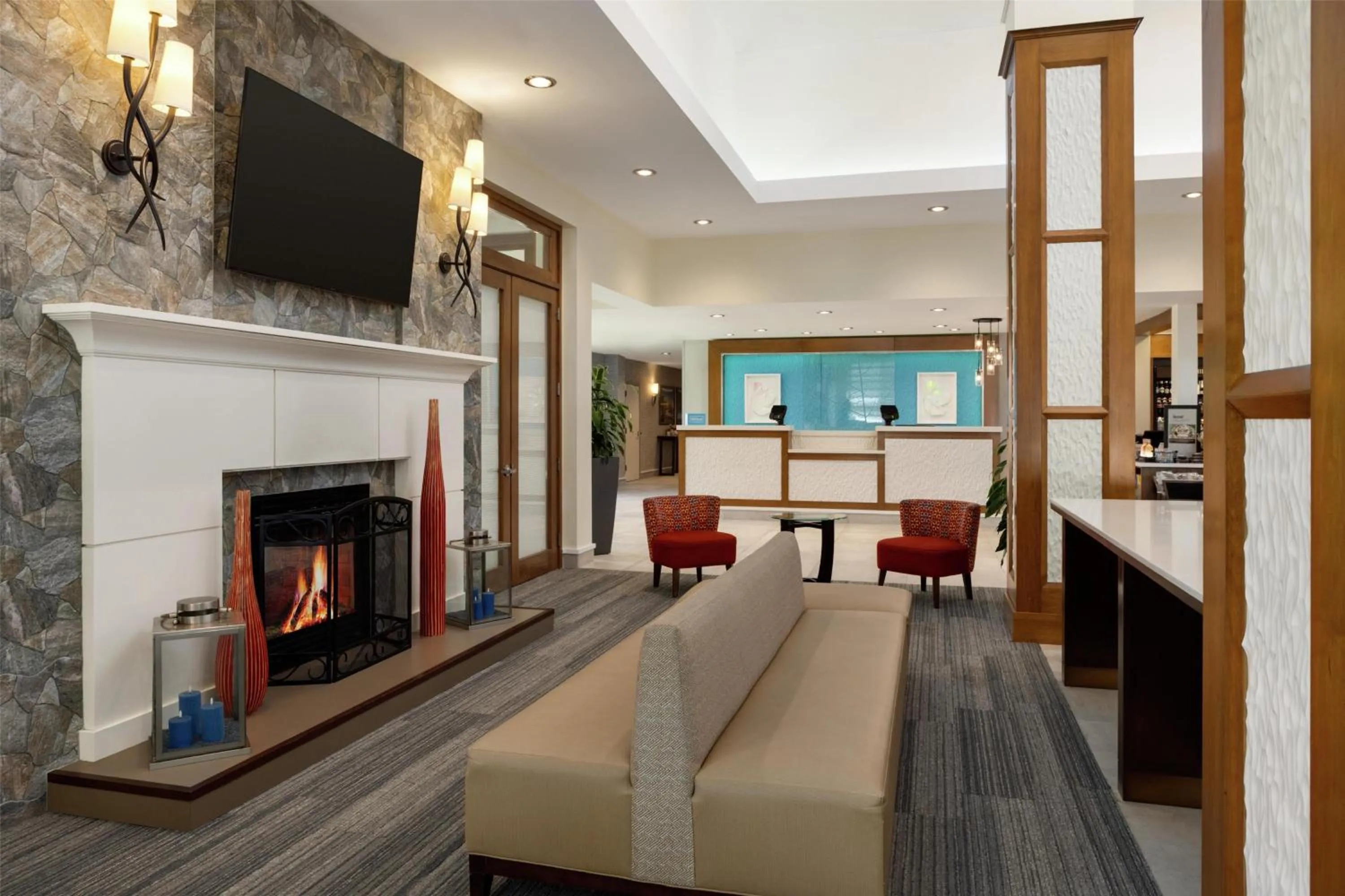Lobby or reception in Hilton Garden Inn Stony Brook