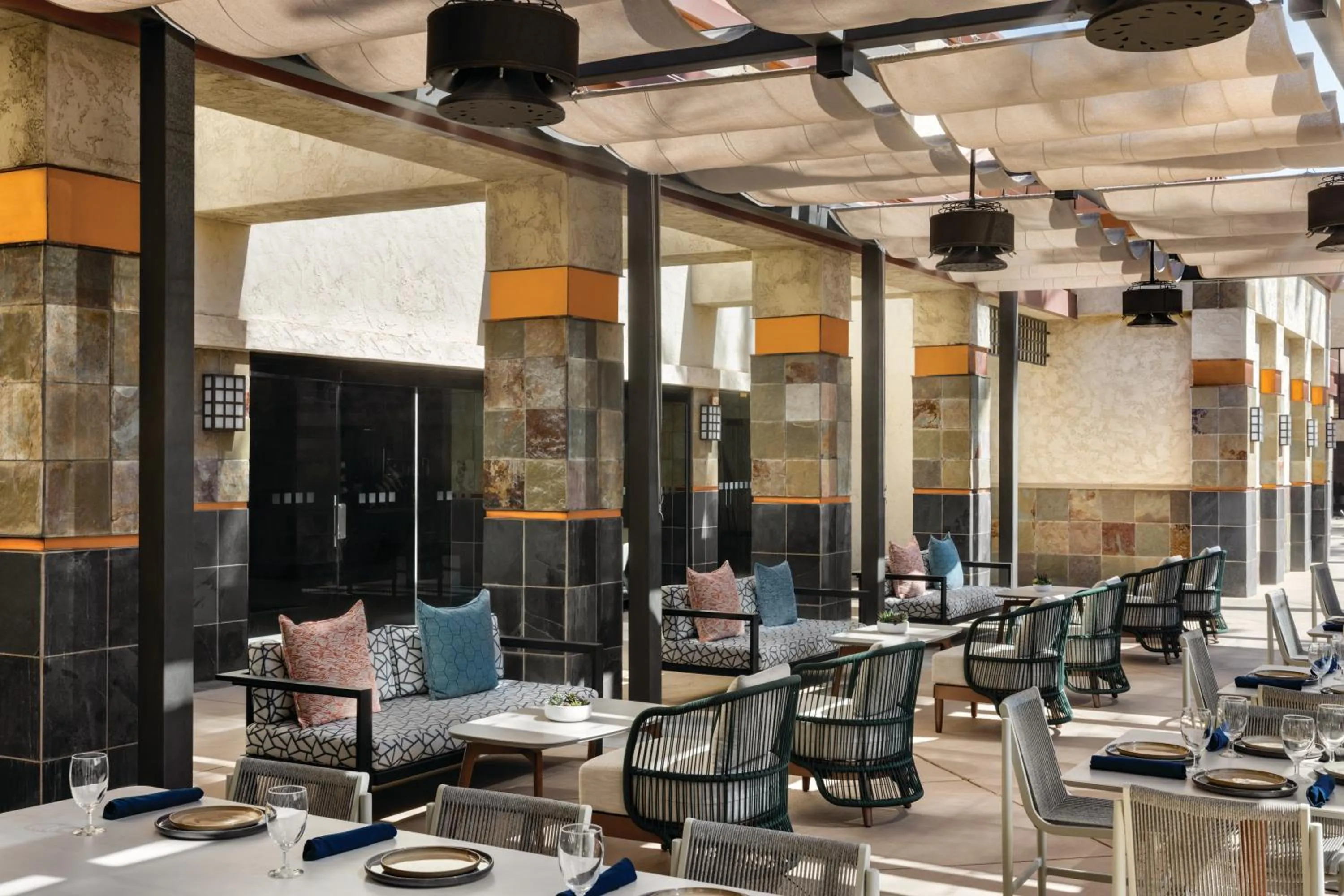 Restaurant/places to eat in Hilton Scottsdale Resort & Villas