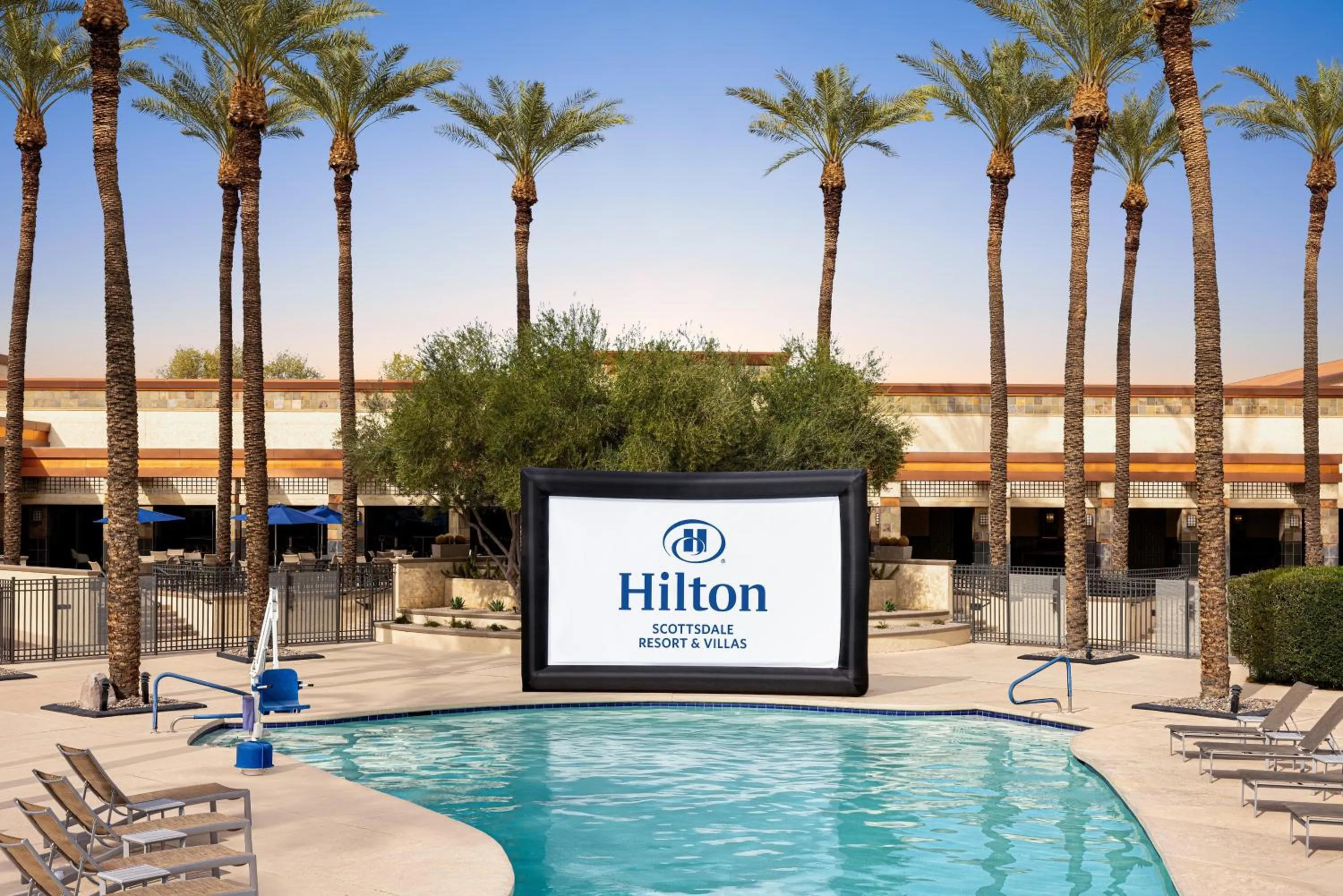 Pool view in Hilton Scottsdale Resort & Villas