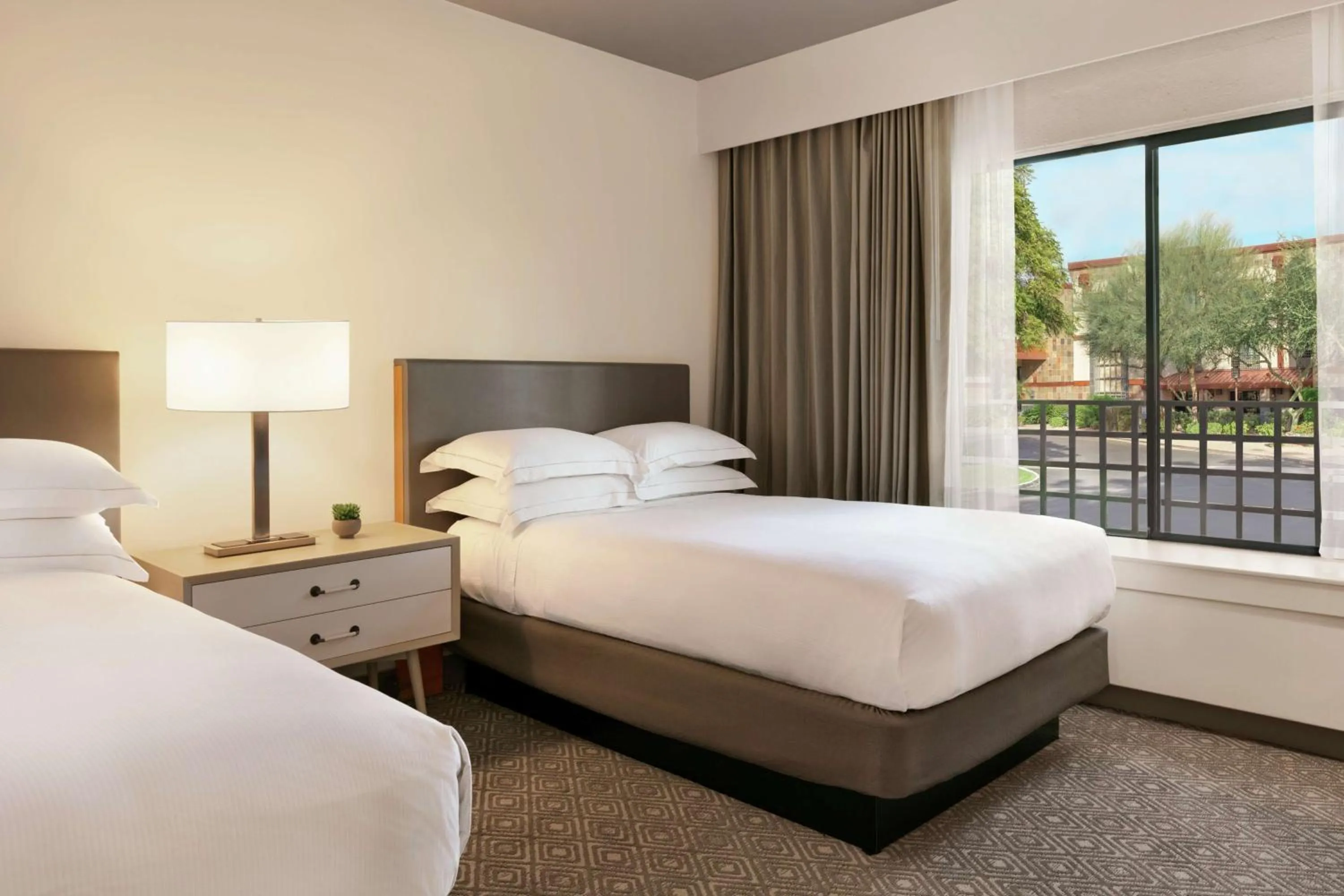 Bed in Hilton Scottsdale Resort & Villas