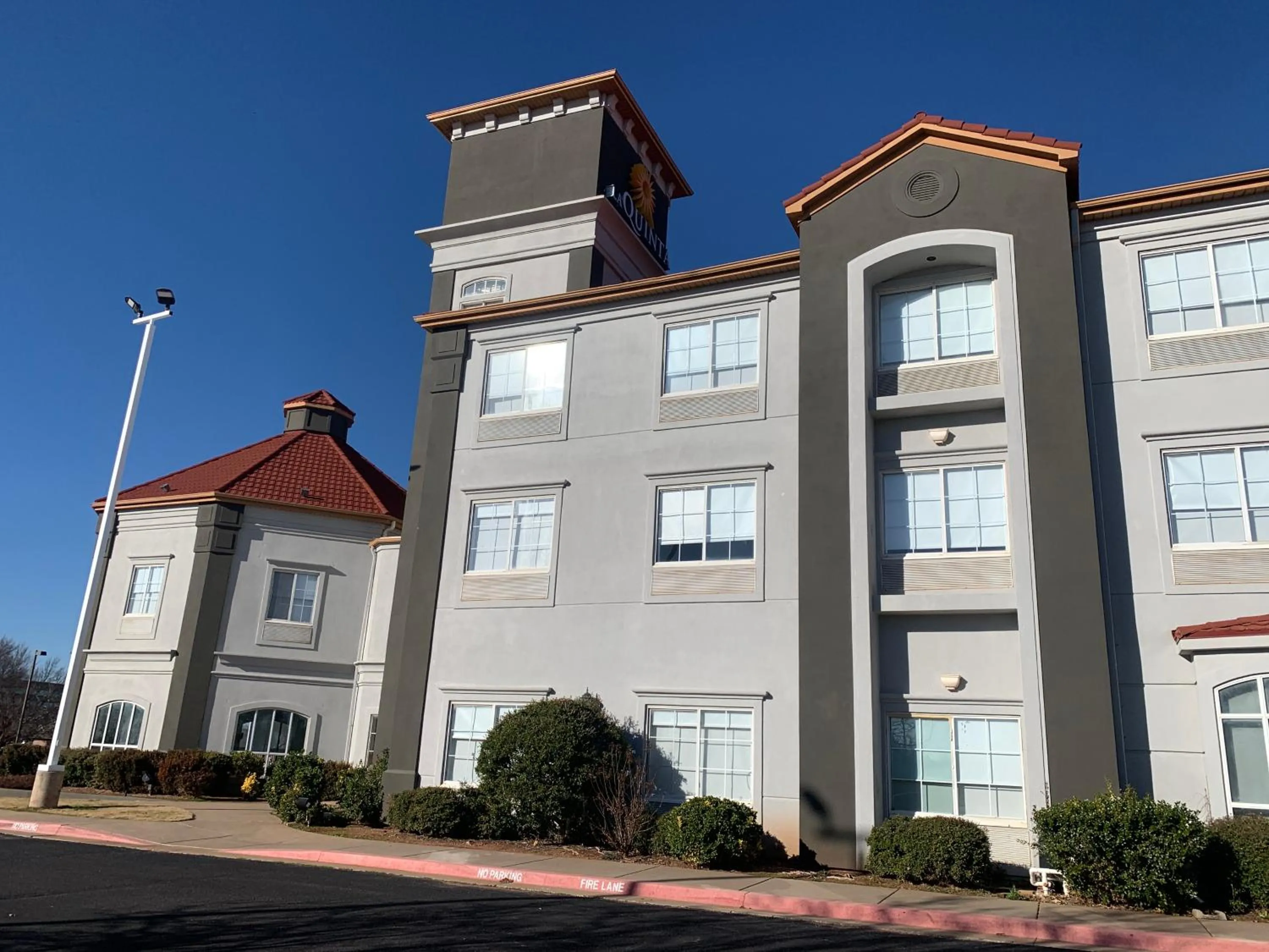 Property building in La Quinta by Wyndham OKC North - Quail Springs