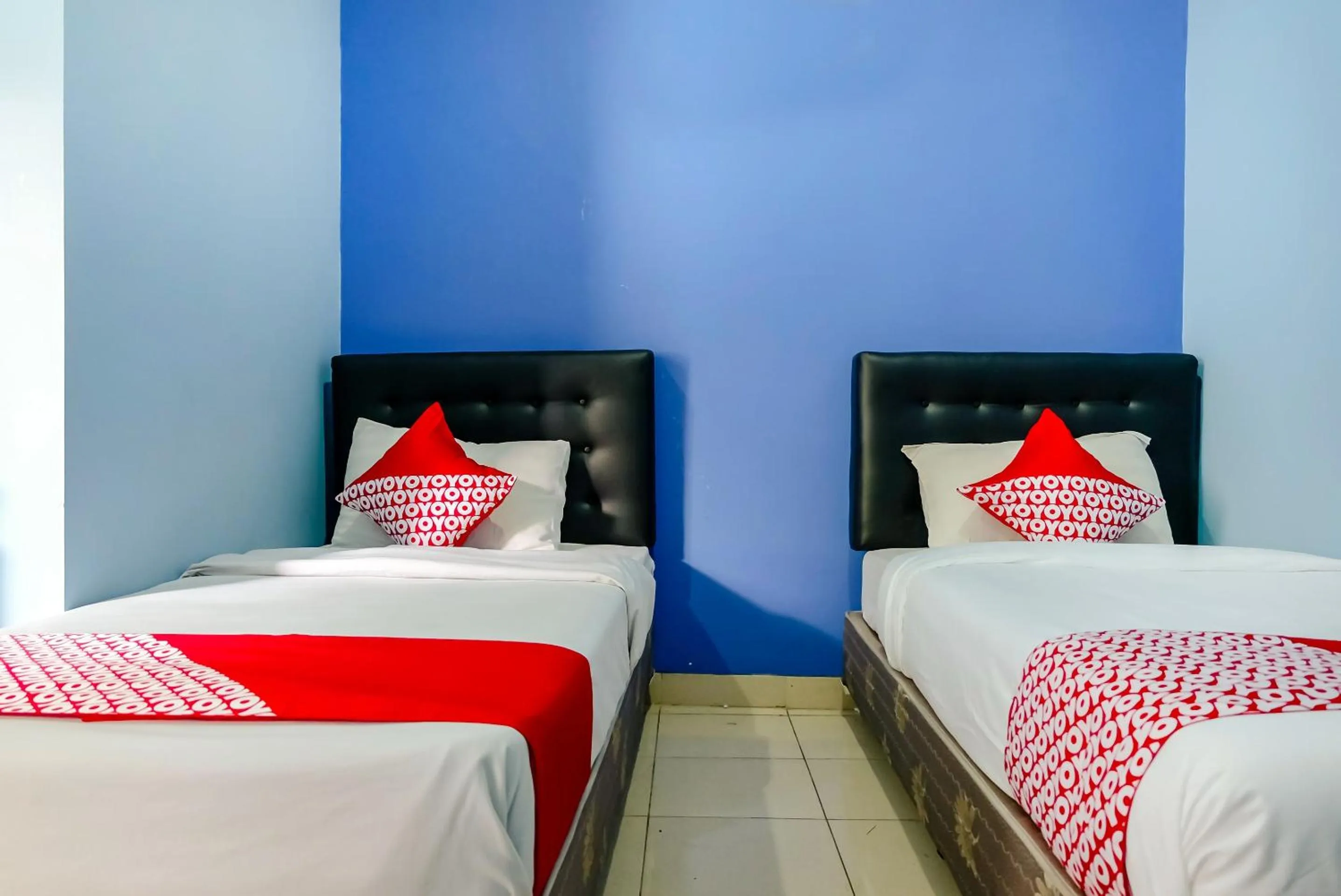 Bedroom, Bed in Hotel O Guest House Amalia Malang