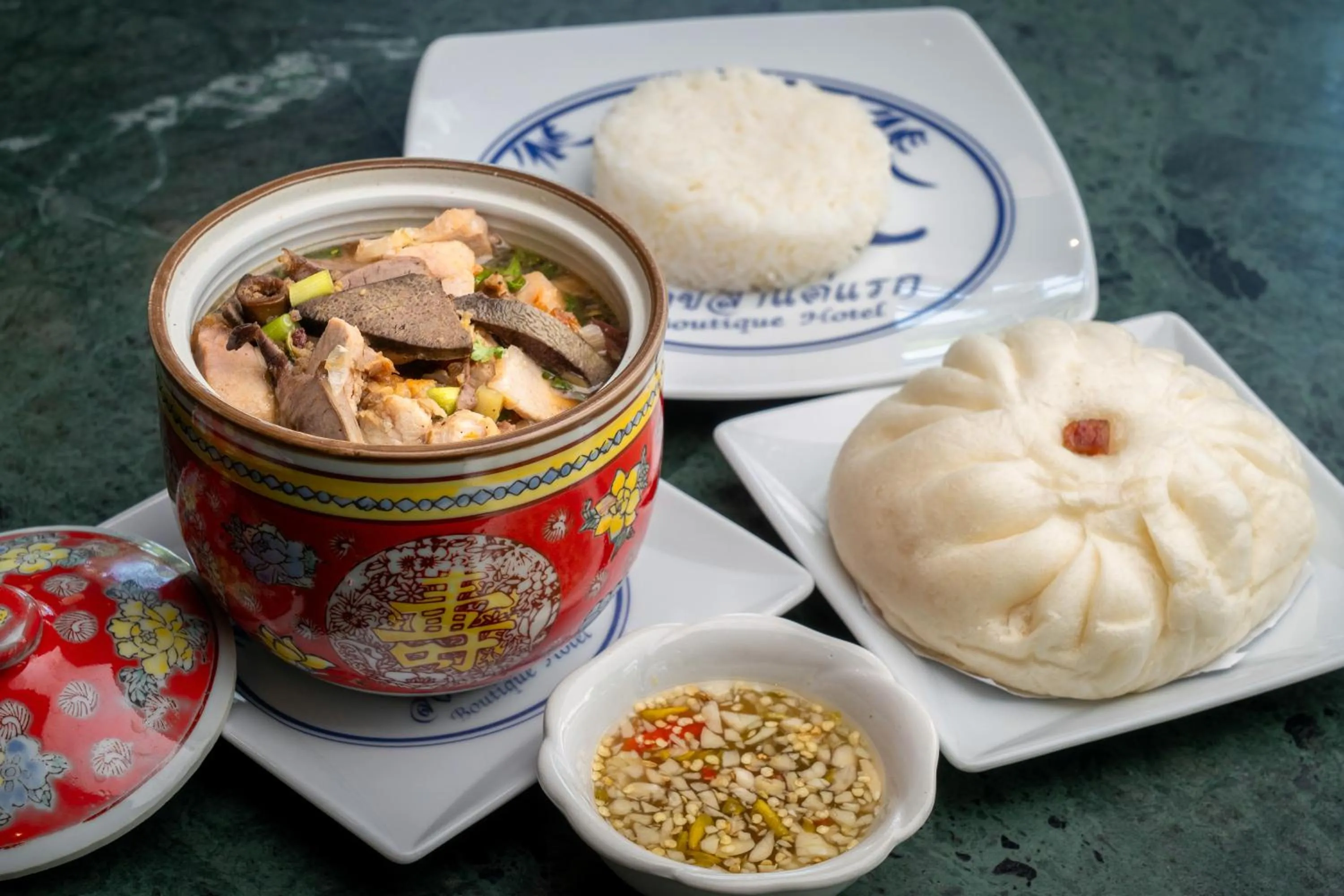 Breakfast in สงขลาแต่แรก แอนทีค โฮเท็ล Songkhla Tae Raek Antique Hotel