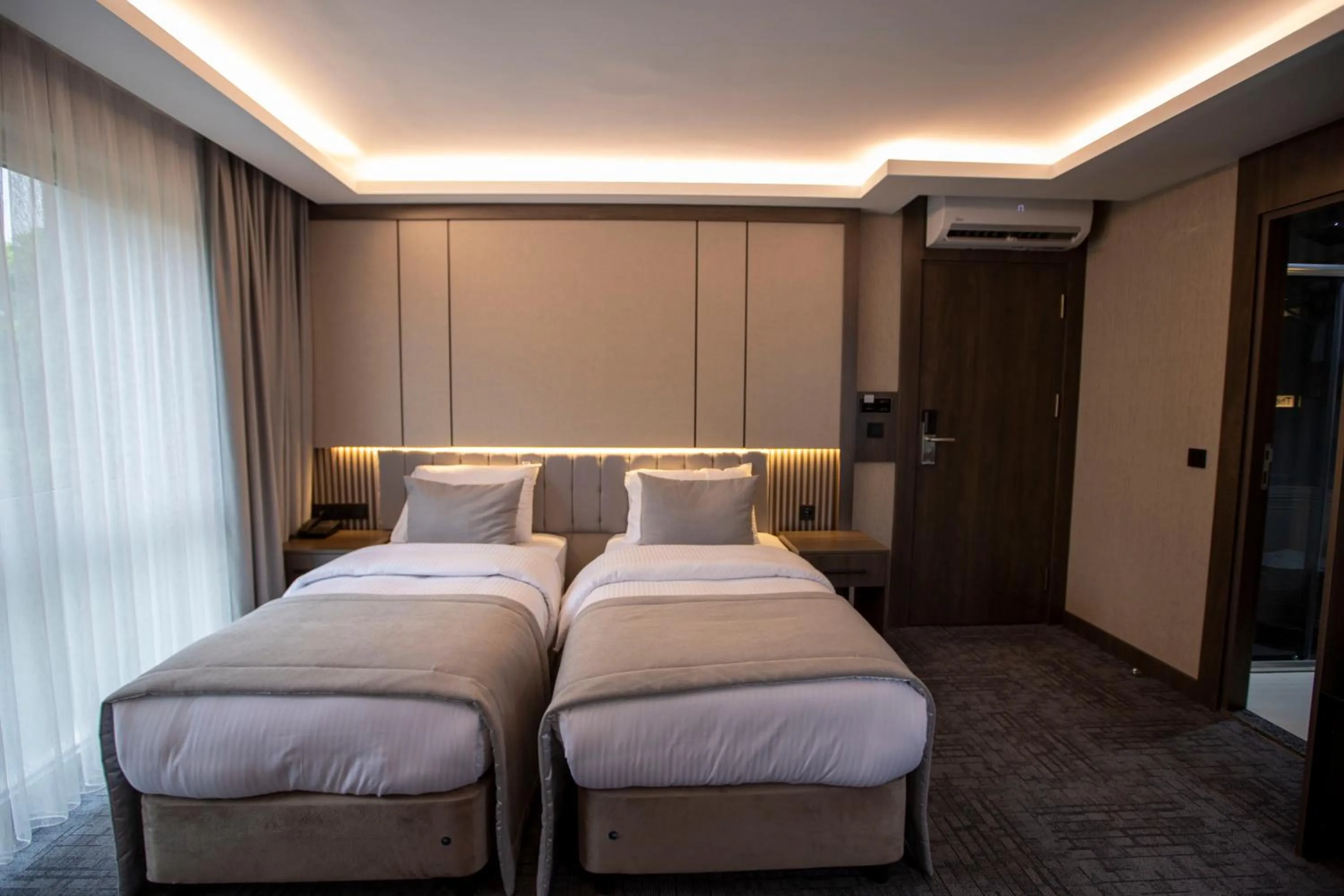 Massage, Bed in BEST GARDEN HOTEL