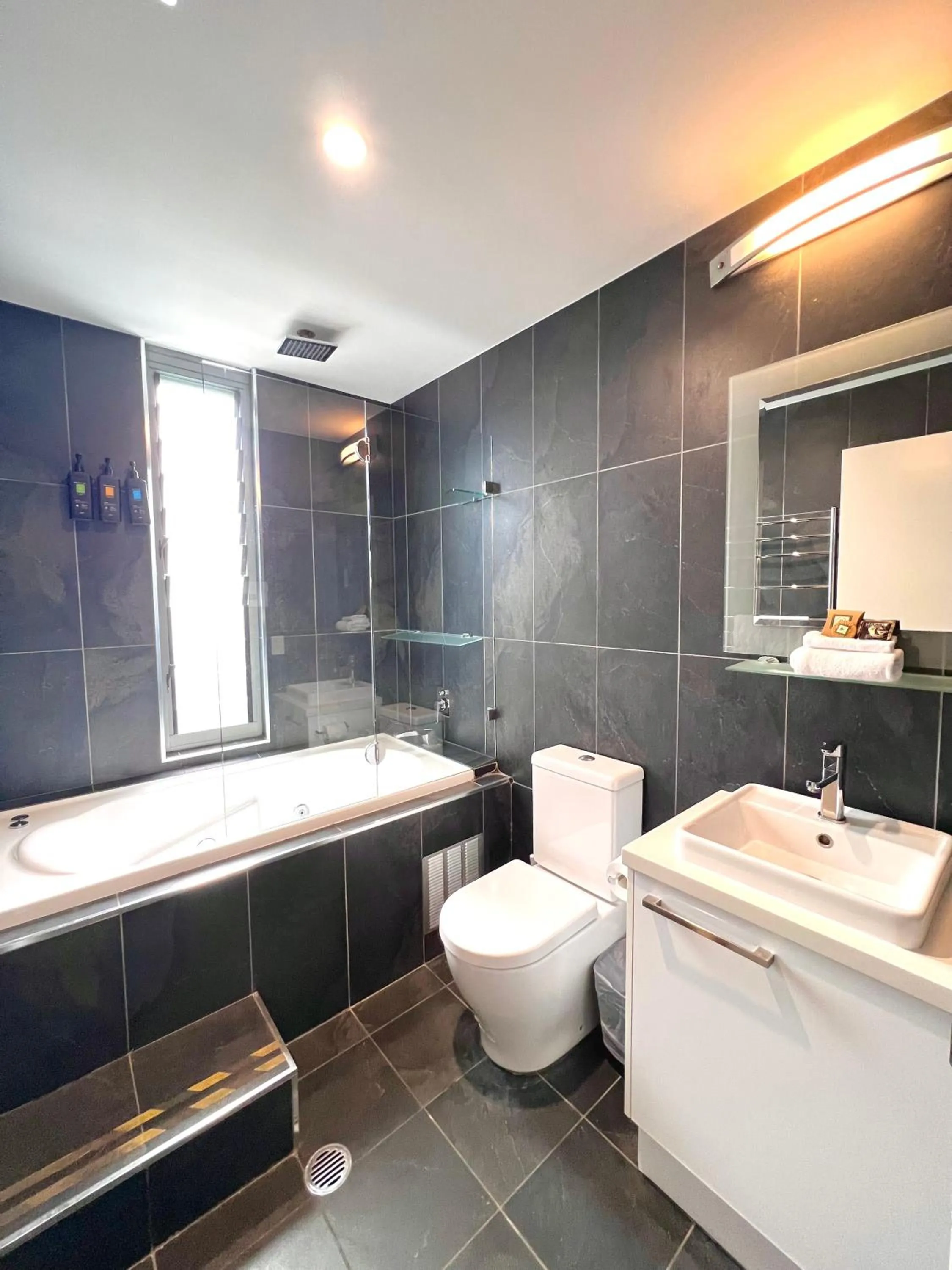 Crown on Darby Newcastle