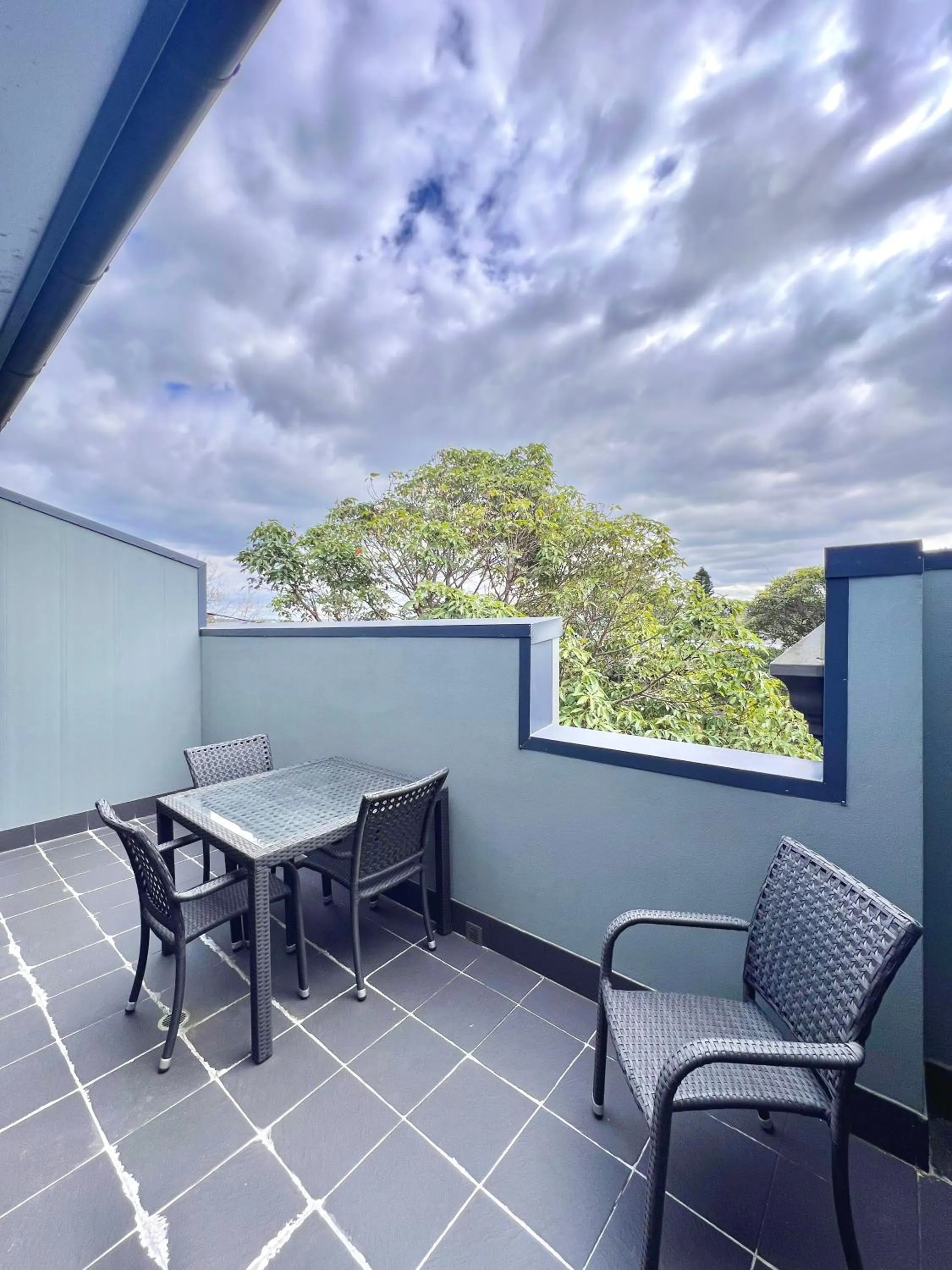 Crown on Darby Newcastle