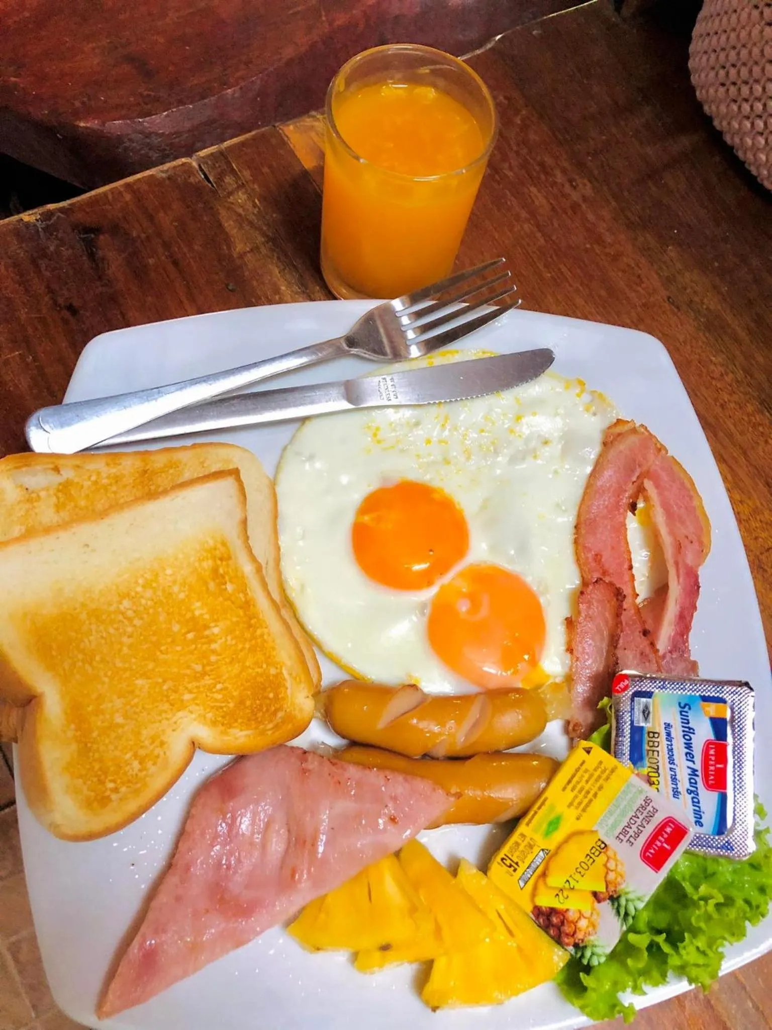 Restaurant/places to eat in Khao Sok Nung House