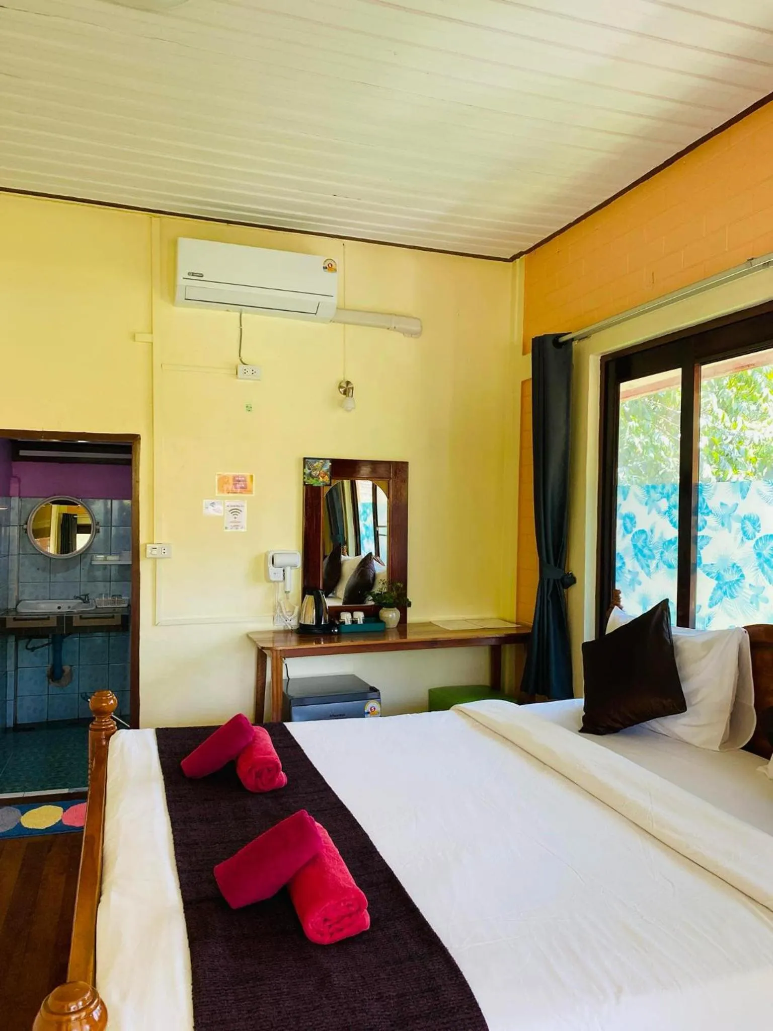 Bed in Khao Sok Nung House