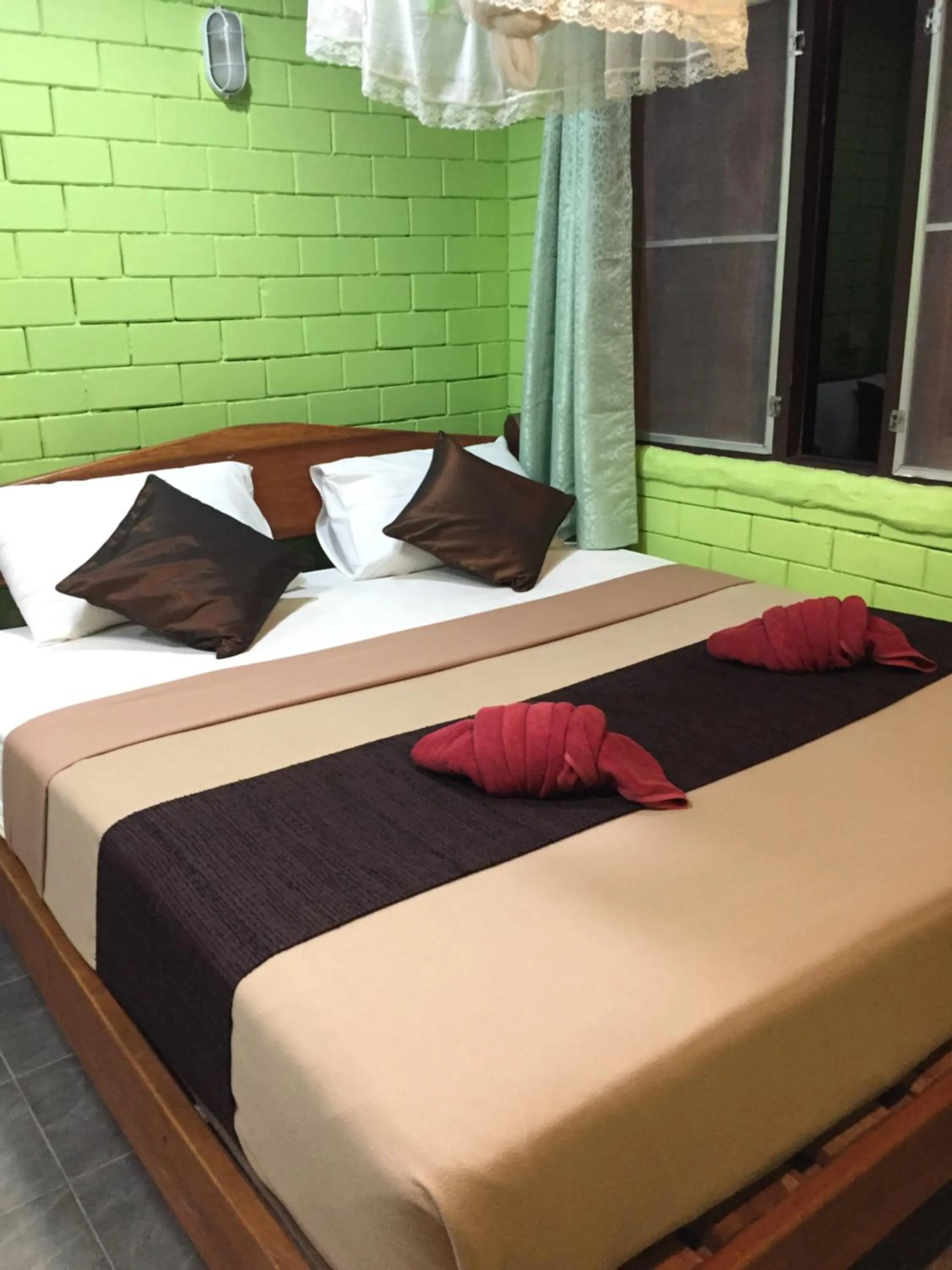 Bed in Khao Sok Nung House