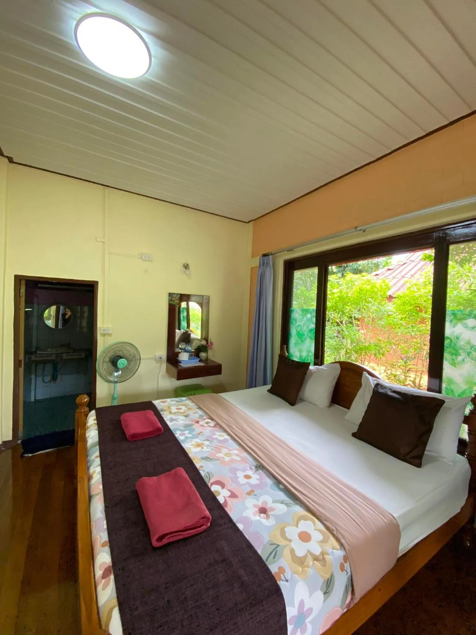 Bed in Khao Sok Nung House