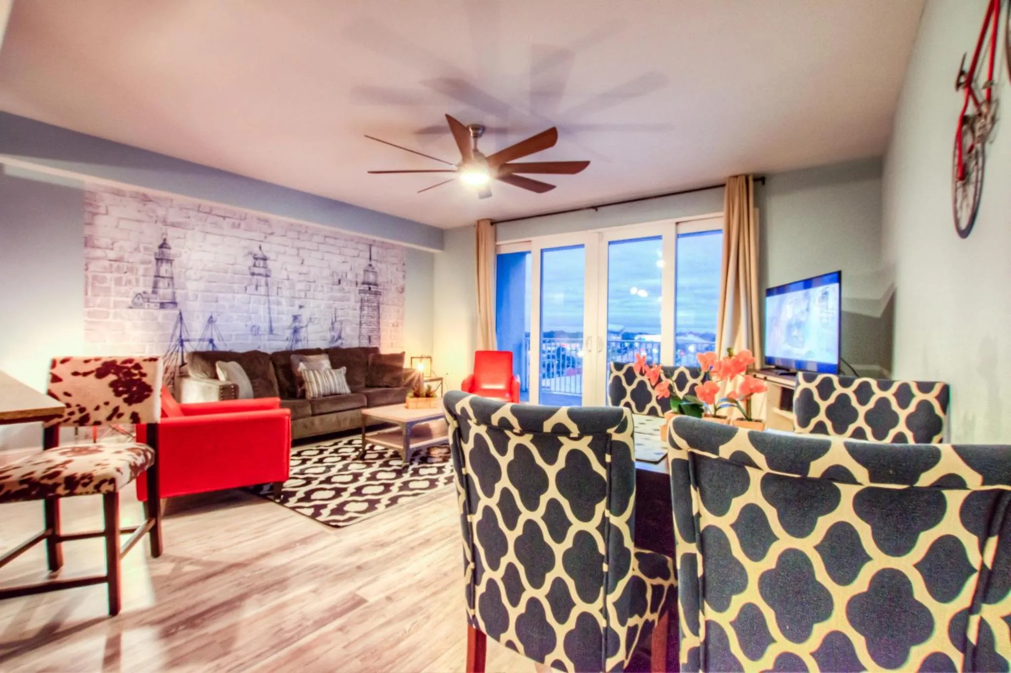 Laketown Wharf 535 By Aneliya