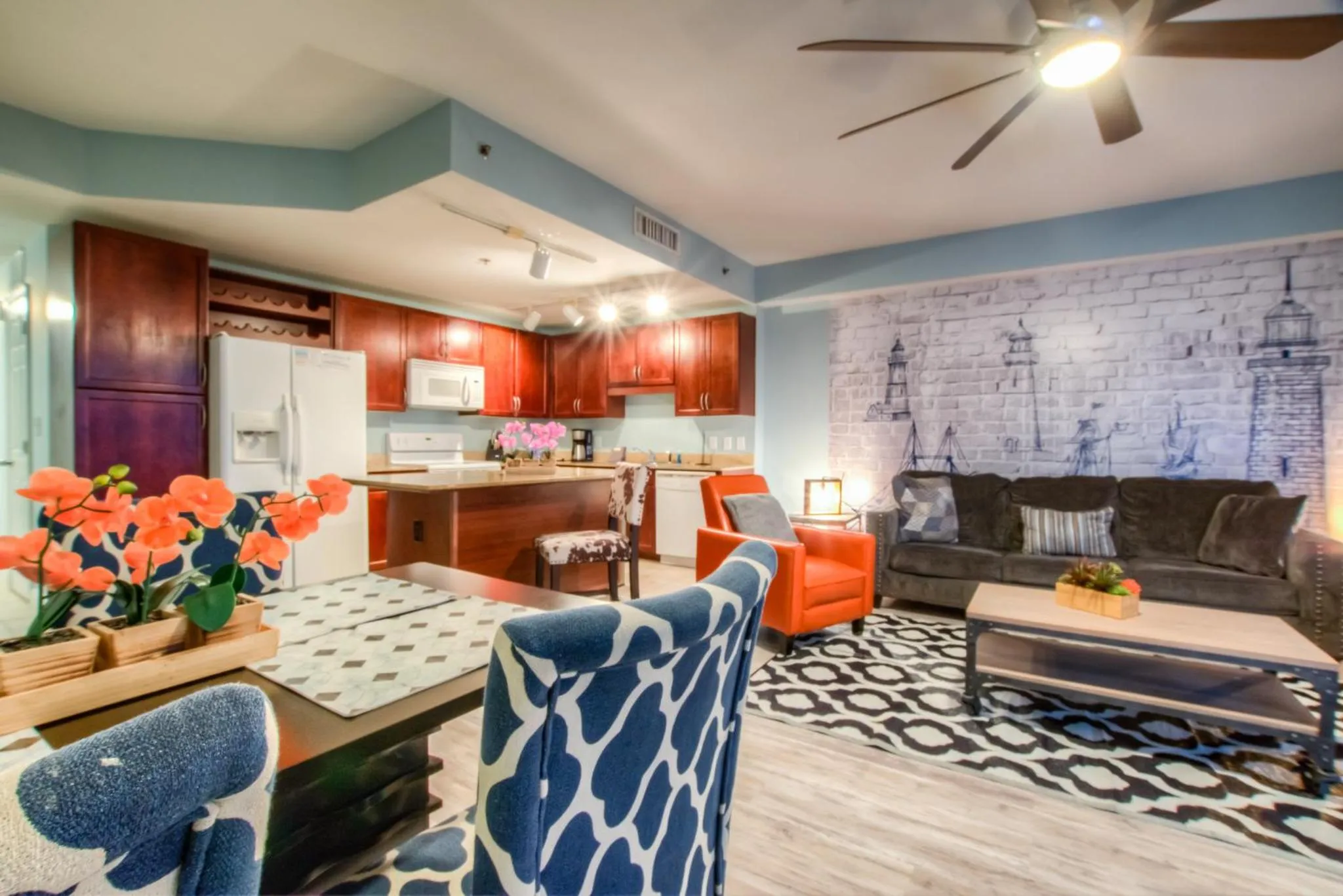 Laketown Wharf 535 By Aneliya