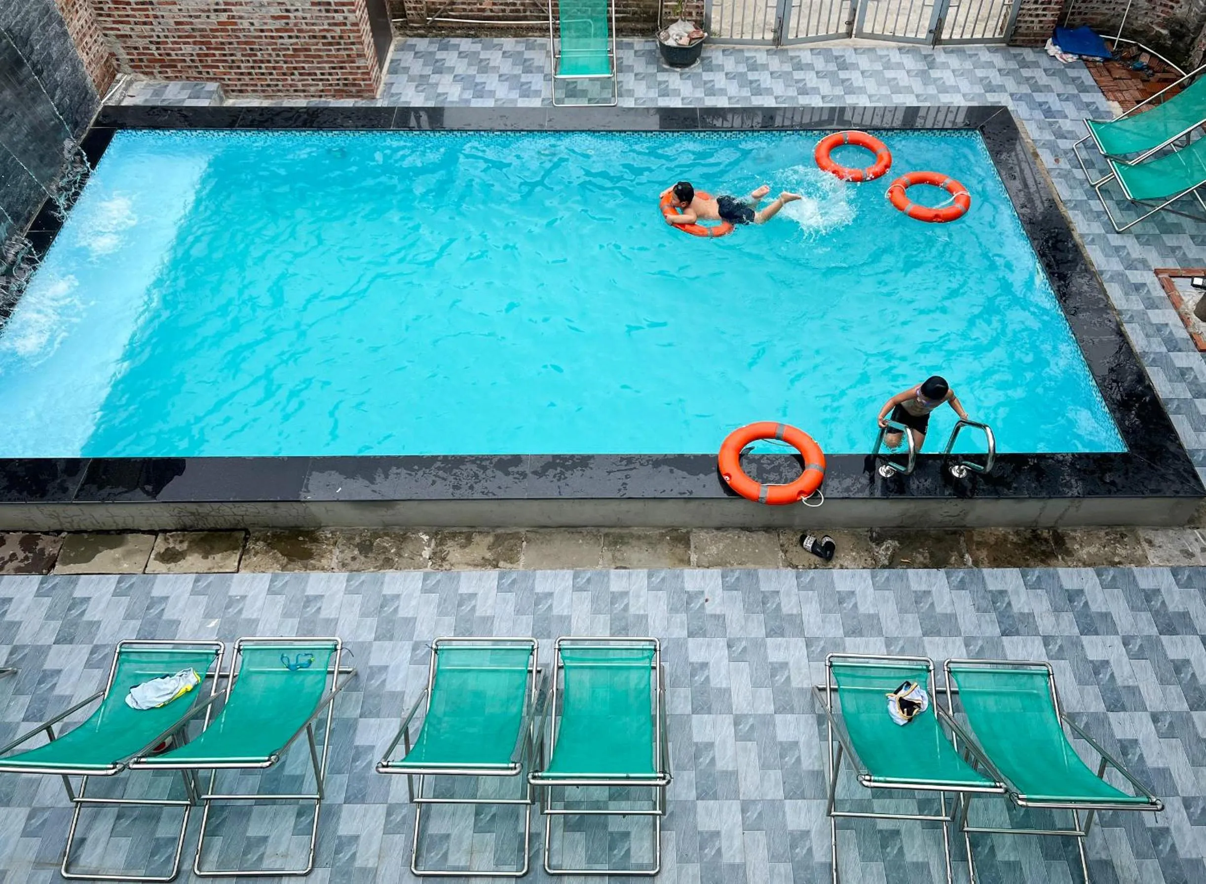 Day in Tam Coc Golden Sky Homestay