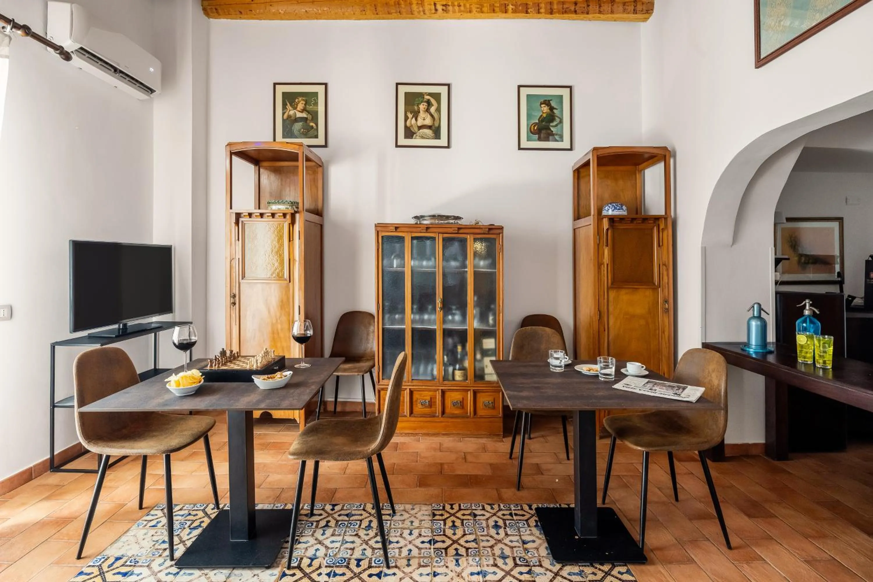 Restaurant/places to eat in Villa Trigona