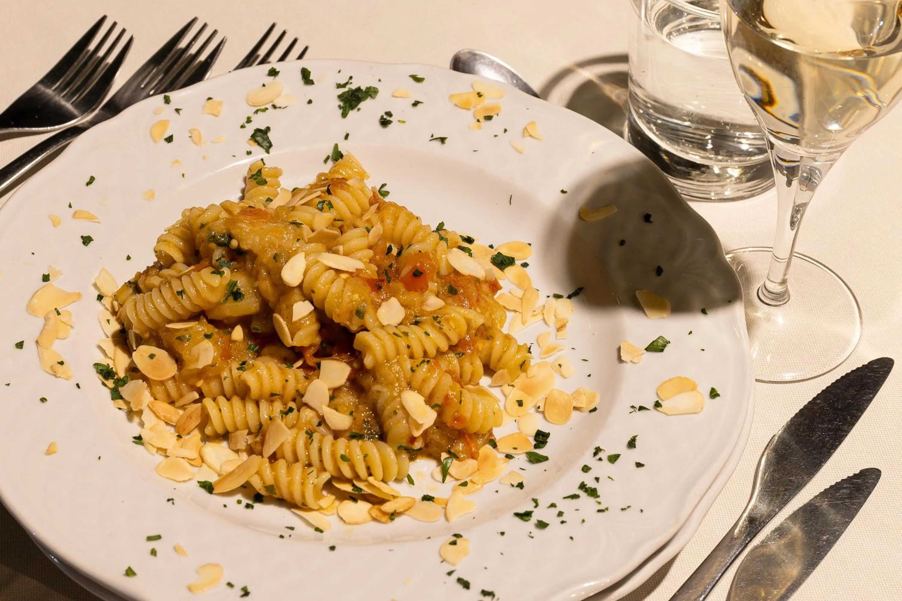 Restaurant/places to eat in Villa Trigona