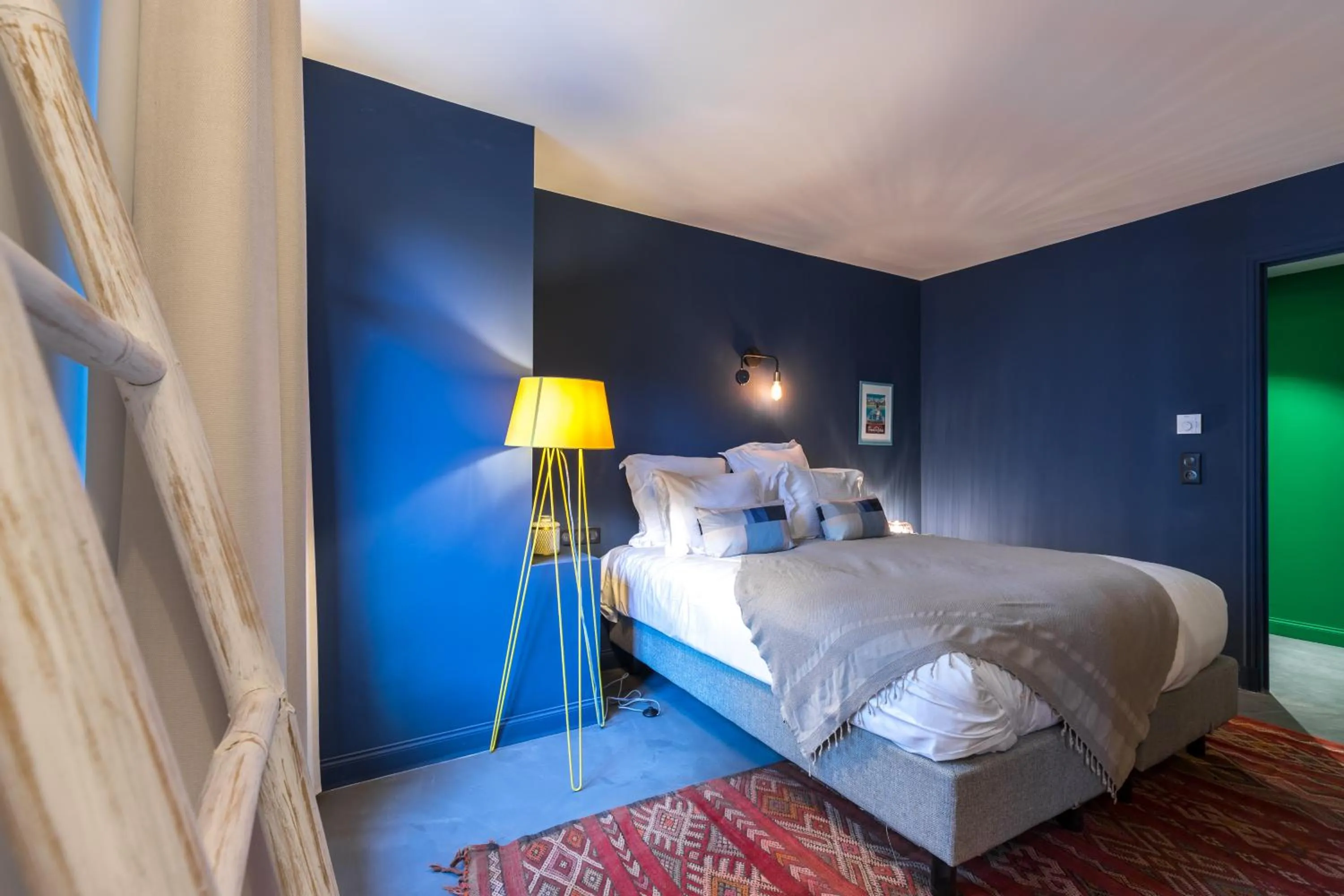 Bed in L'Abeille - Boutique Apartments