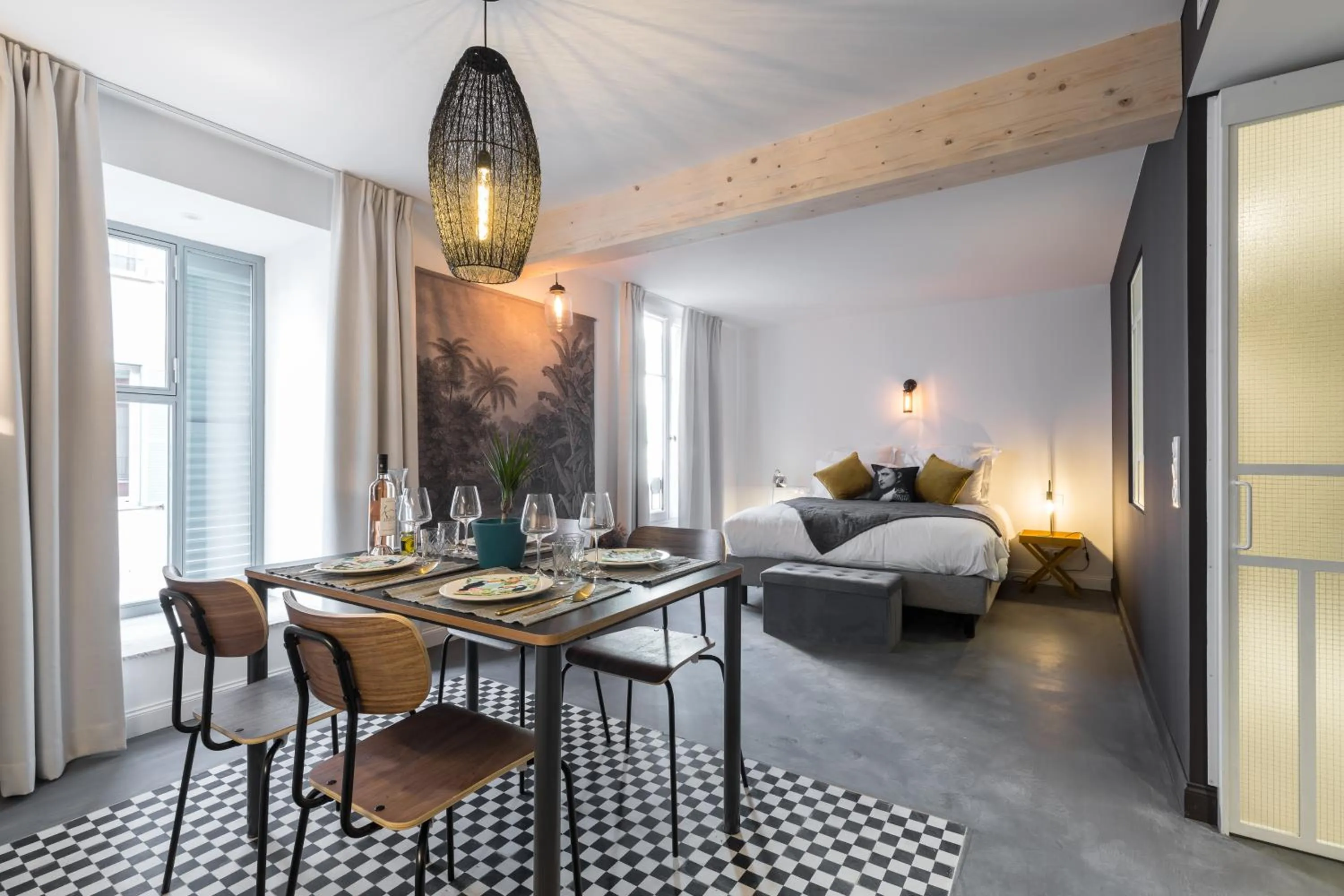 Winter, Bed in L'Abeille - Boutique Apartments