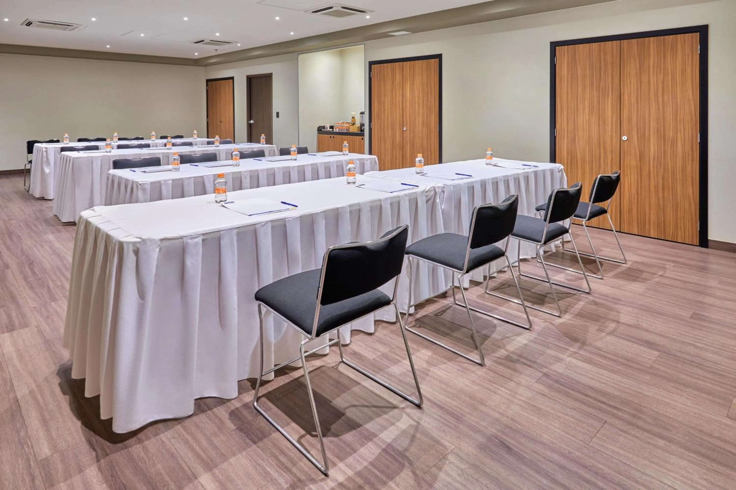Meeting/conference room in City Express by Marriott Tapachula