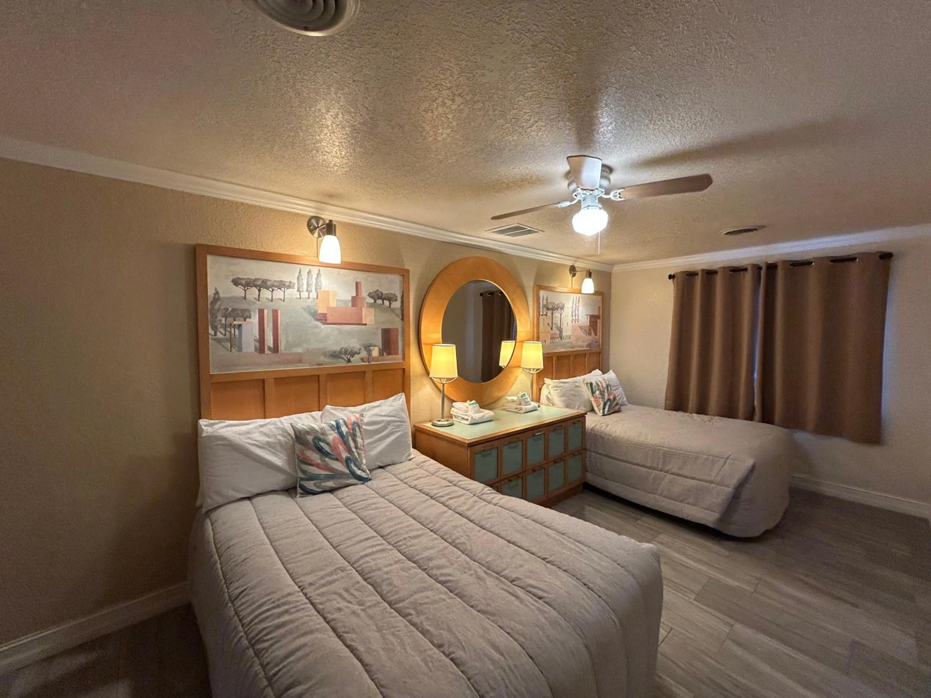 Bed in Sea Vista Motel