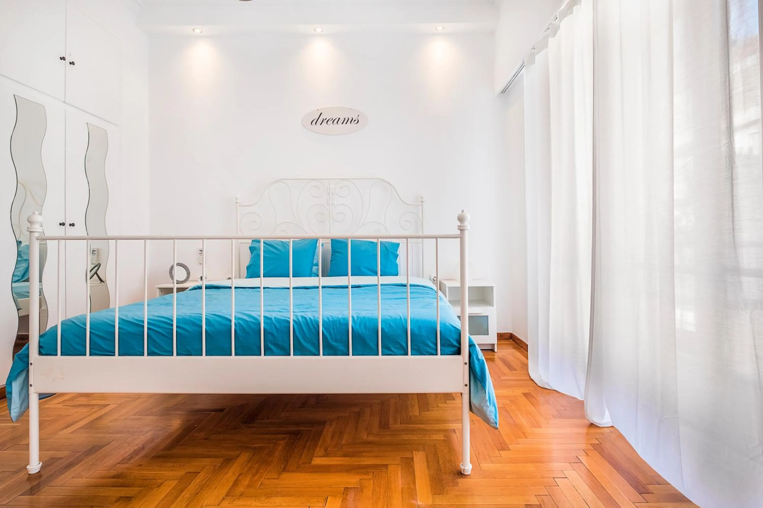 Bed in Acropolis Exceptional View