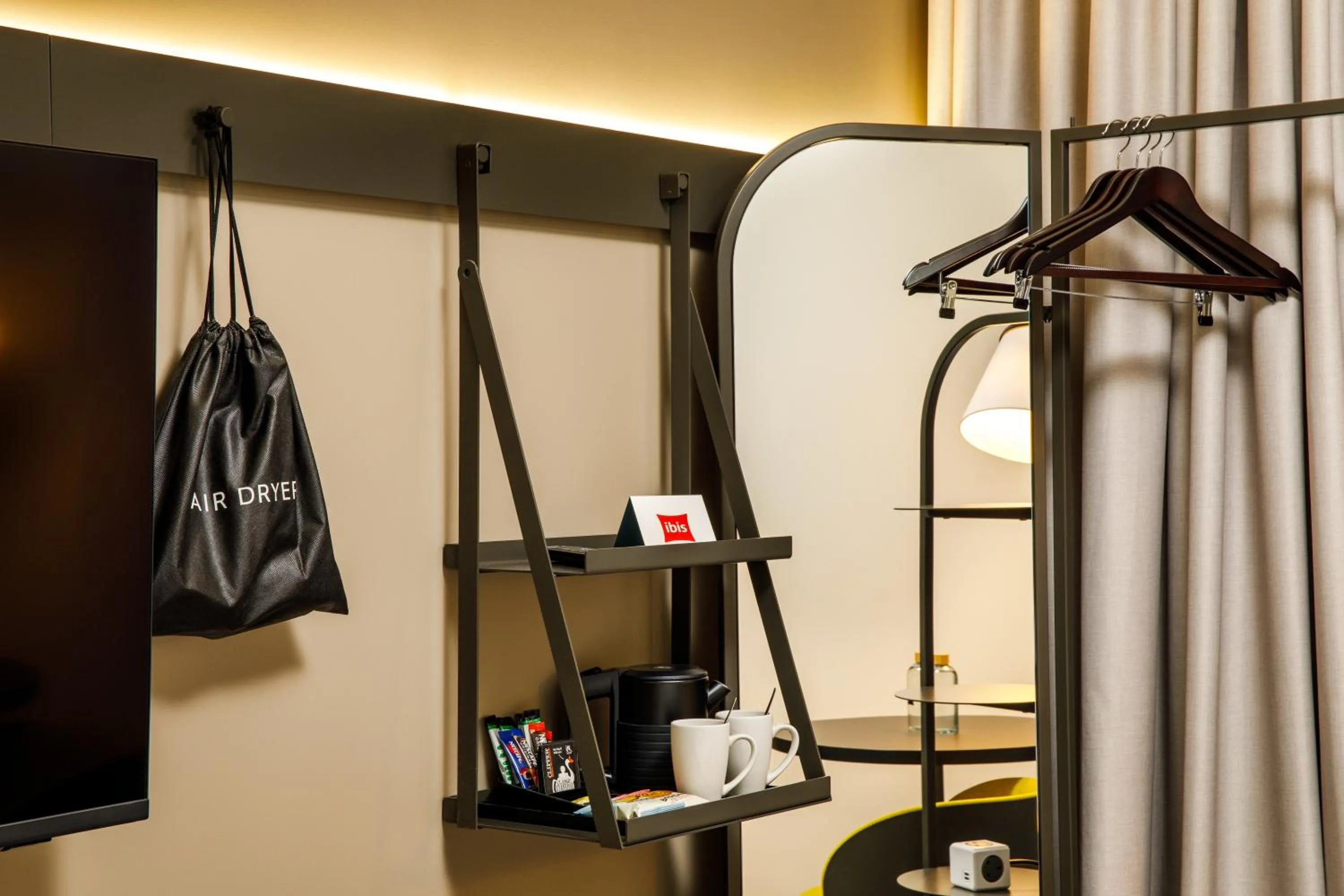 wardrobe in ibis London Greenwich