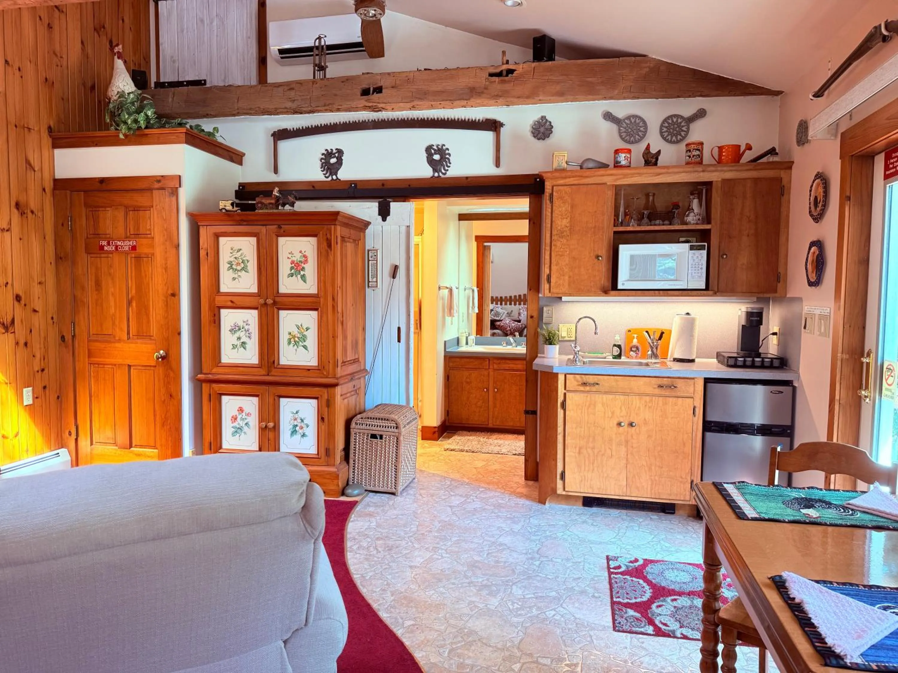 microwave in HIllside Farm B & B