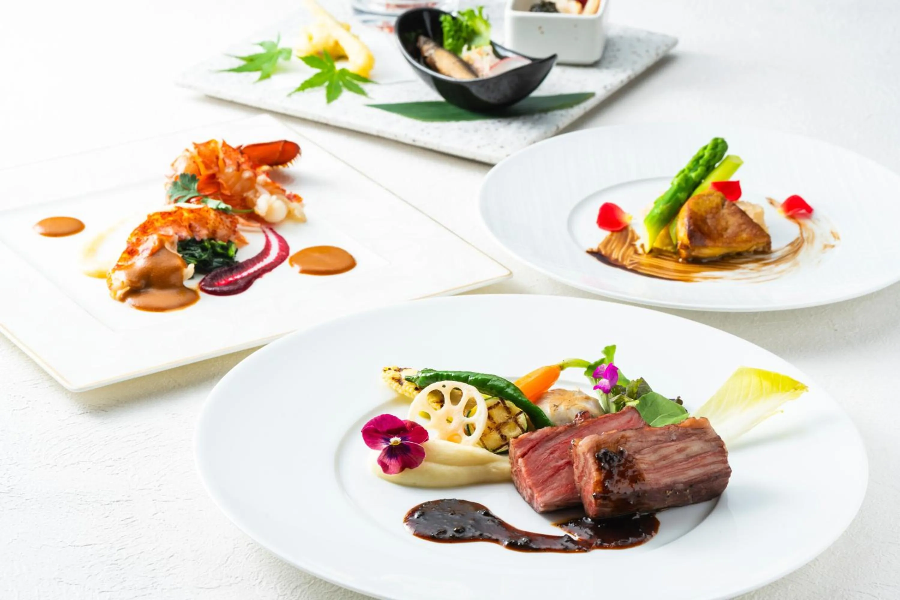 Restaurant/places to eat in Rihga Royal Gran Okinawa