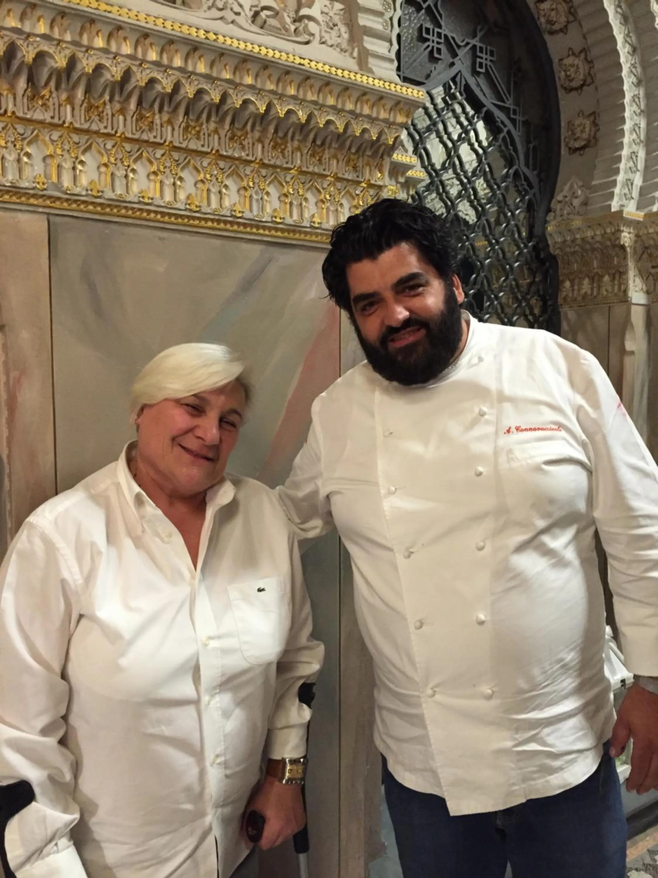 People in La Locomotiva Rooms