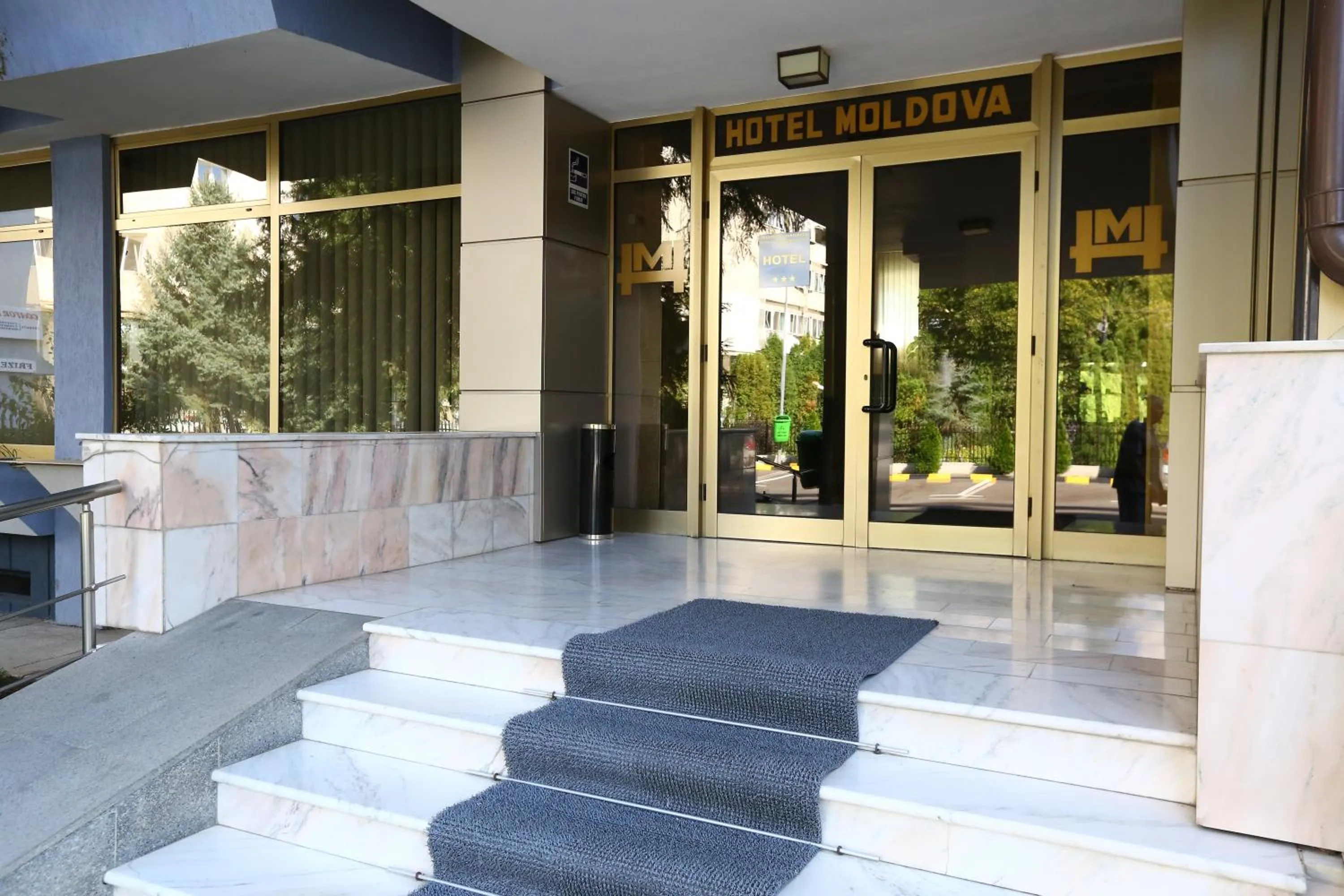 Property building in Hotel Moldova