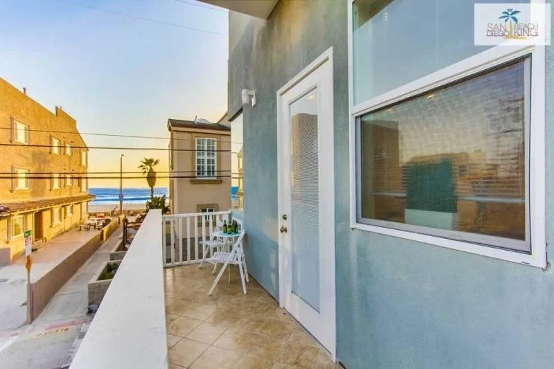 Property building in 200-Surf Stars Penthouse