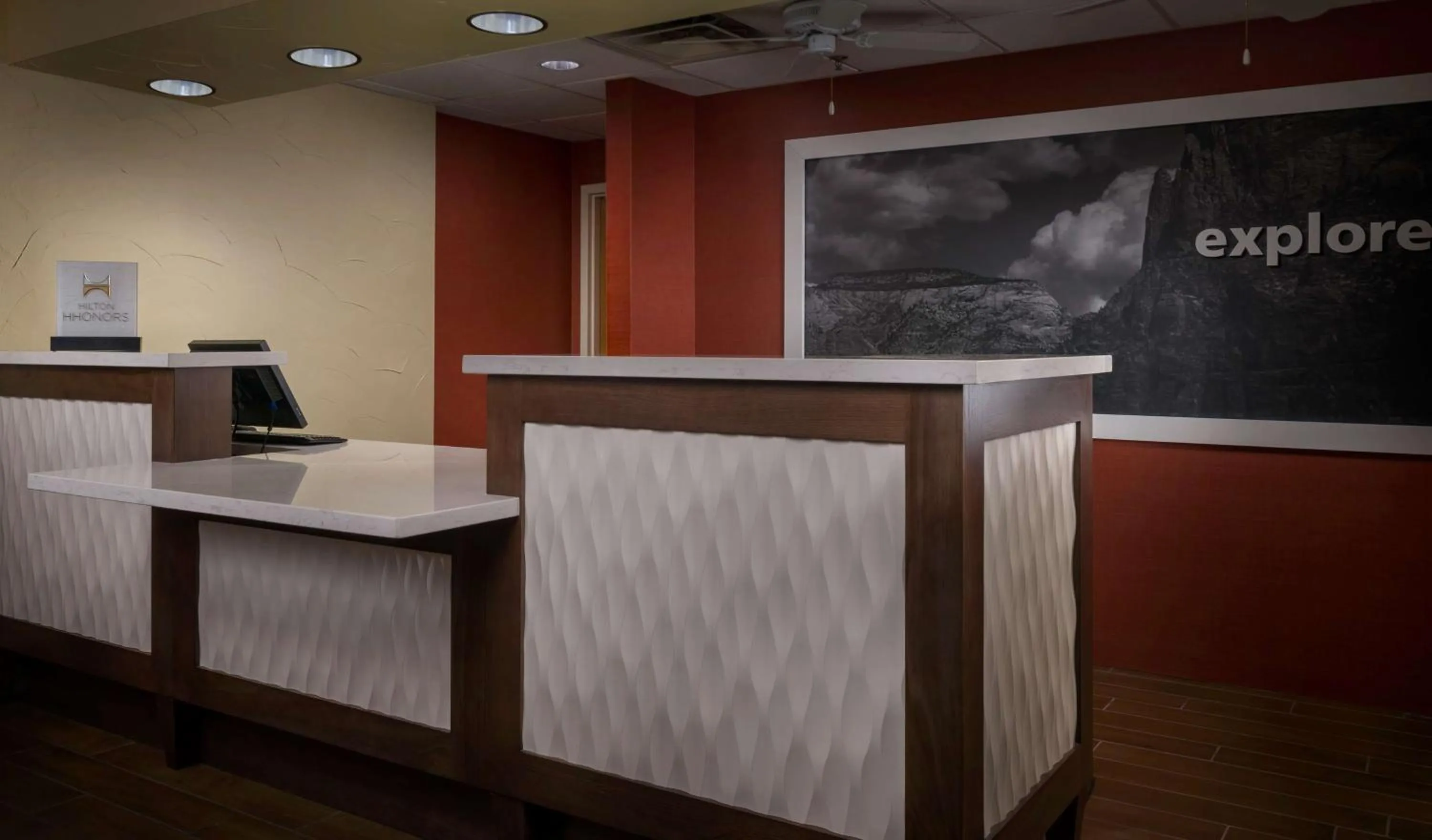 Lobby or reception in Hampton Inn & Suites Phoenix/Scottsdale
