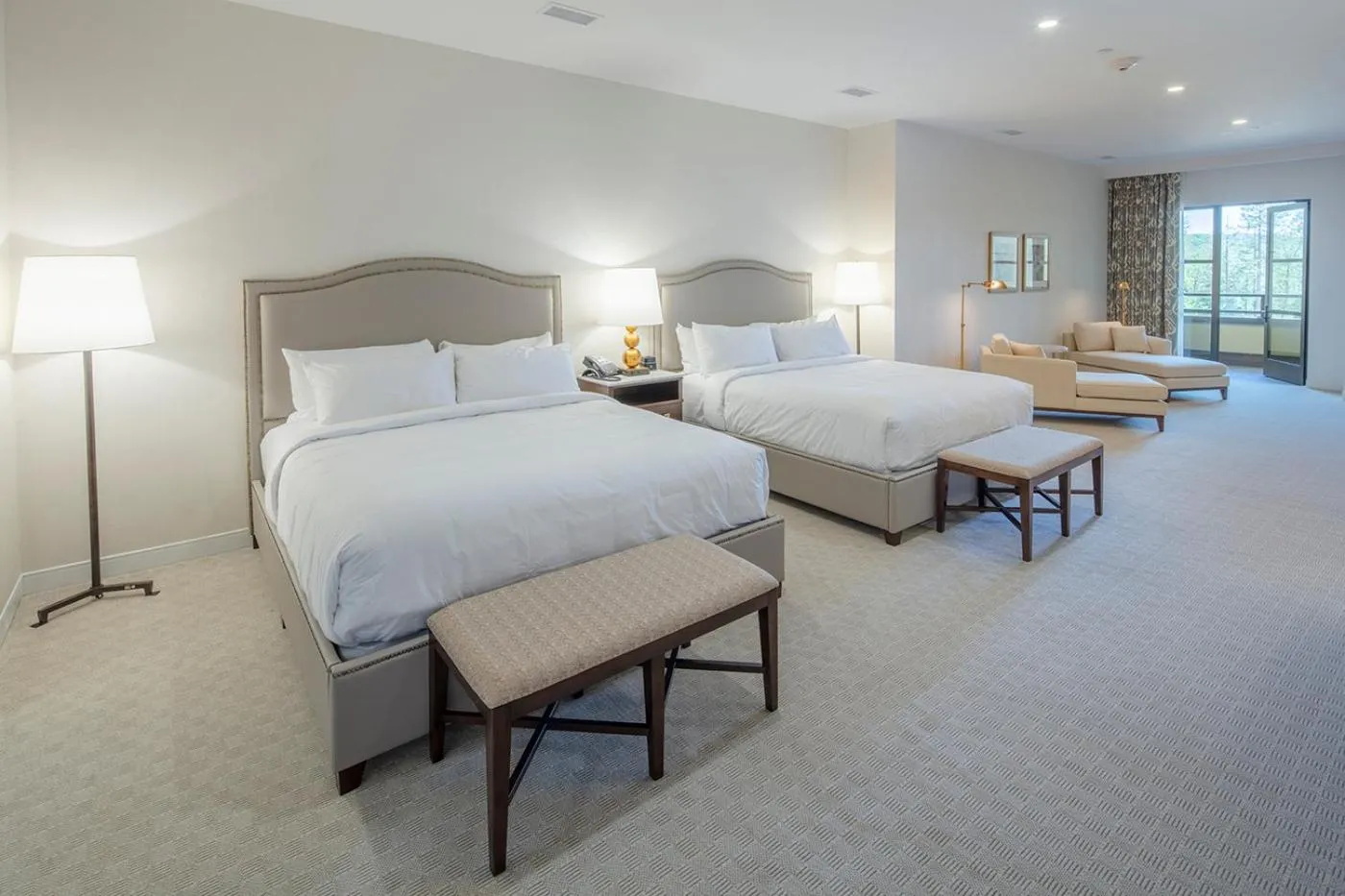 Bed in YO1 Longevity & Health Resorts, Catskills